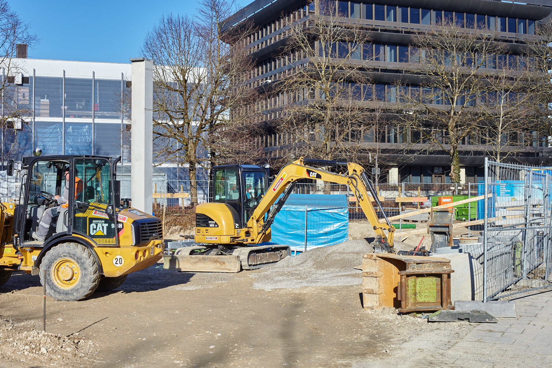 Neuperlacher Studentenwohnheim am Peschelanger und Karl-Marx-Ring