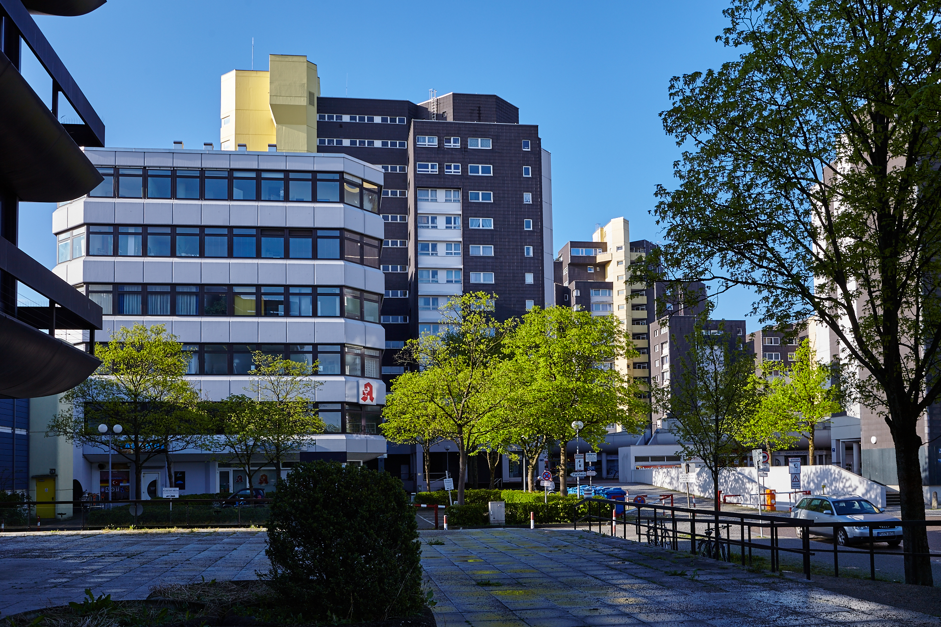 Neuperlacher Studentenwohnheim am Peschelanger und Karl-Marx-Ring