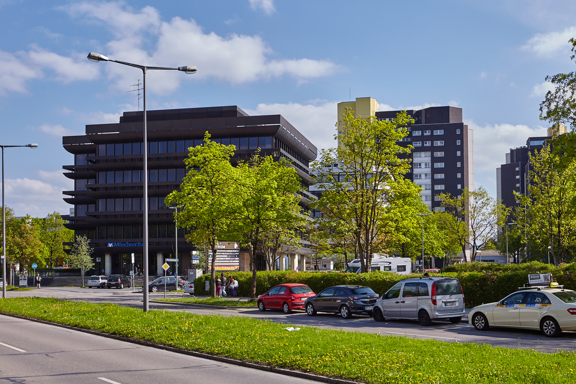 Neuperlacher Studentenwohnheim am Peschelanger und Karl-Marx-Ring
