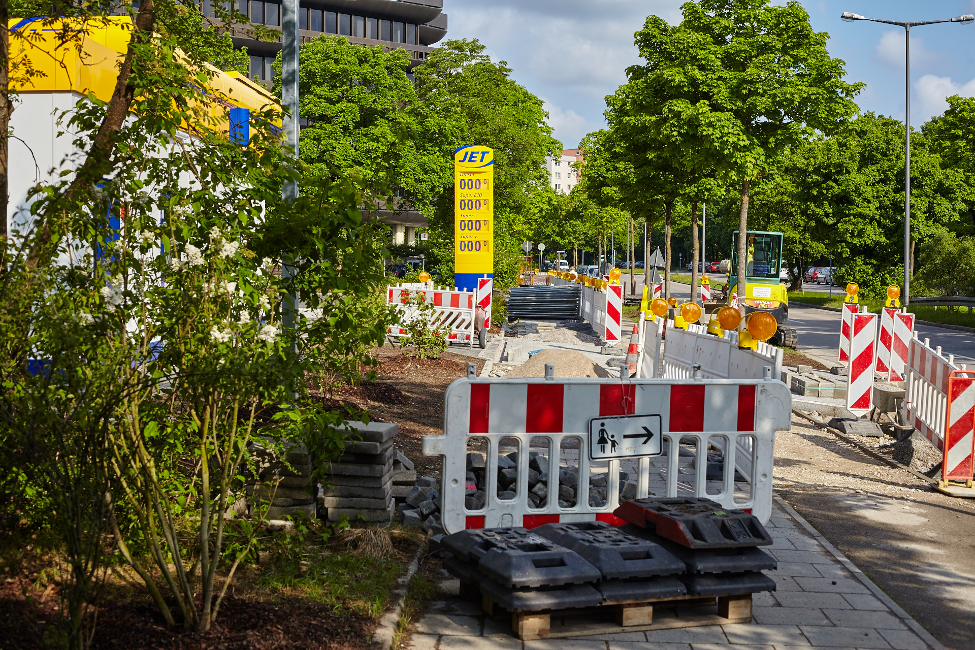 Neuperlacher Studentenwohnheim am Peschelanger und Karl-Marx-Ring