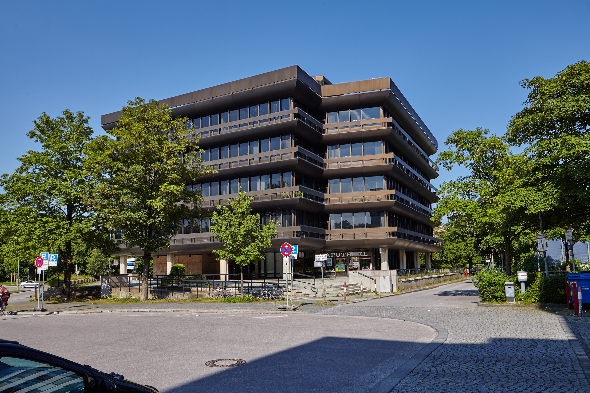 Neuperlacher Studentenwohnheim am Peschelanger und Karl-Marx-Ring