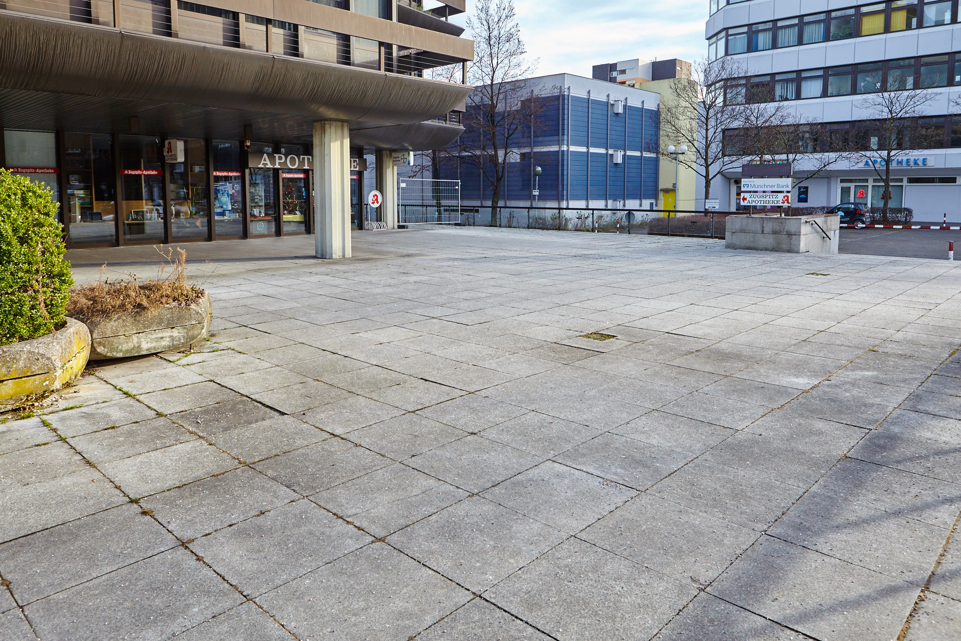 Neuperlacher Studentenwohnheim am Peschelanger und Karl-Marx-Ring
