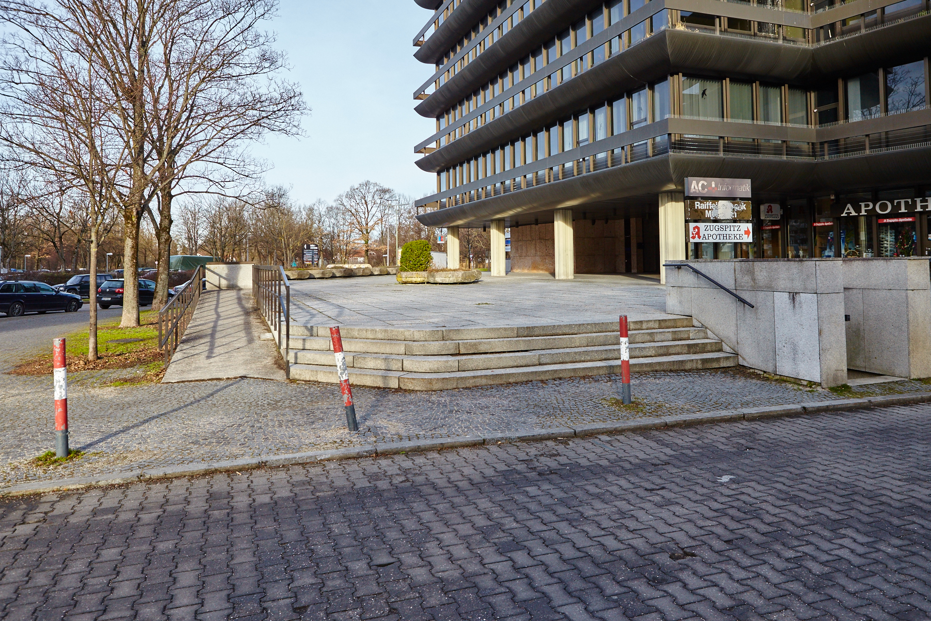 Neuperlacher Studentenwohnheim am Peschelanger und Karl-Marx-Ring