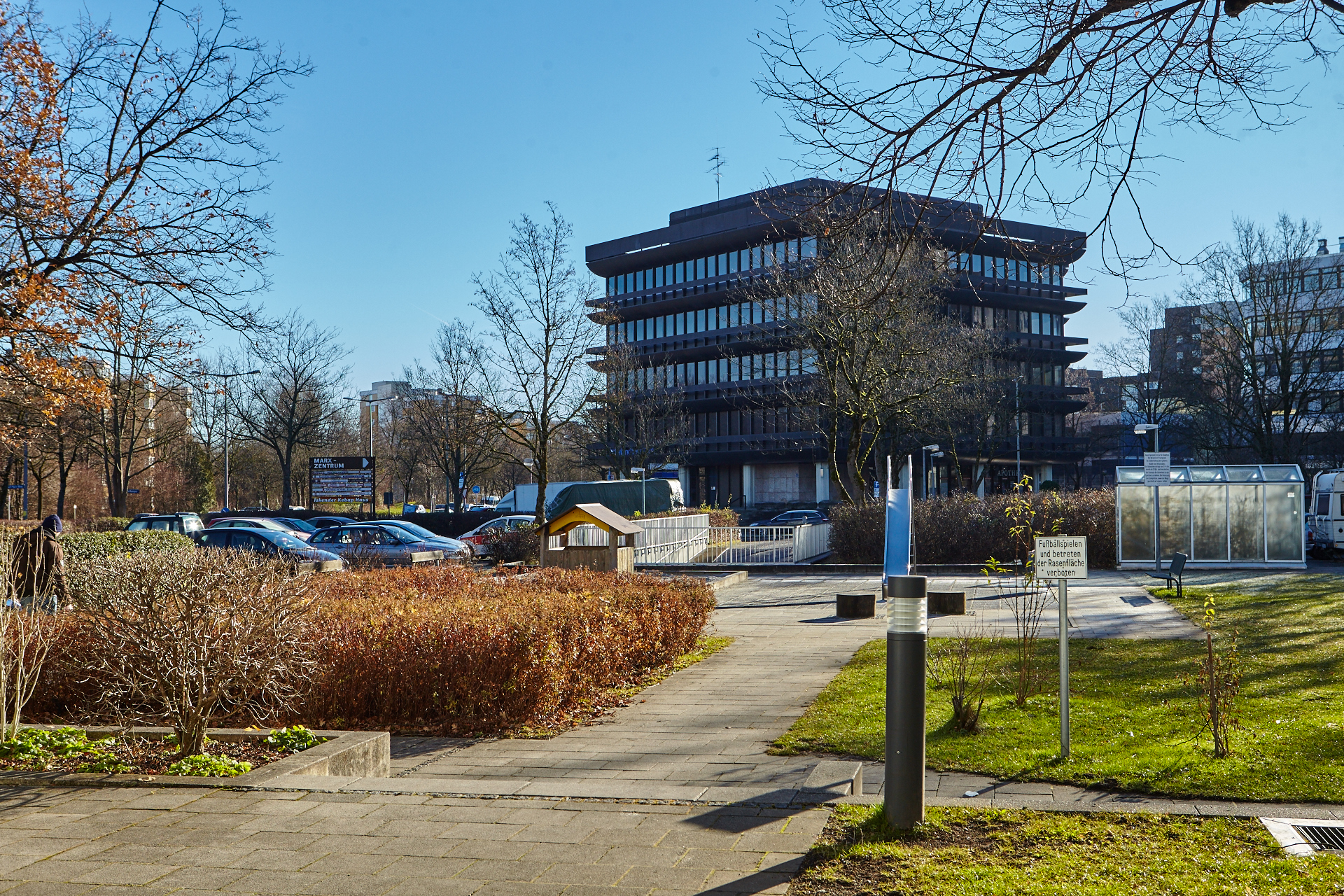 Neuperlacher Studentenwohnheim am Peschelanger und Karl-Marx-Ring