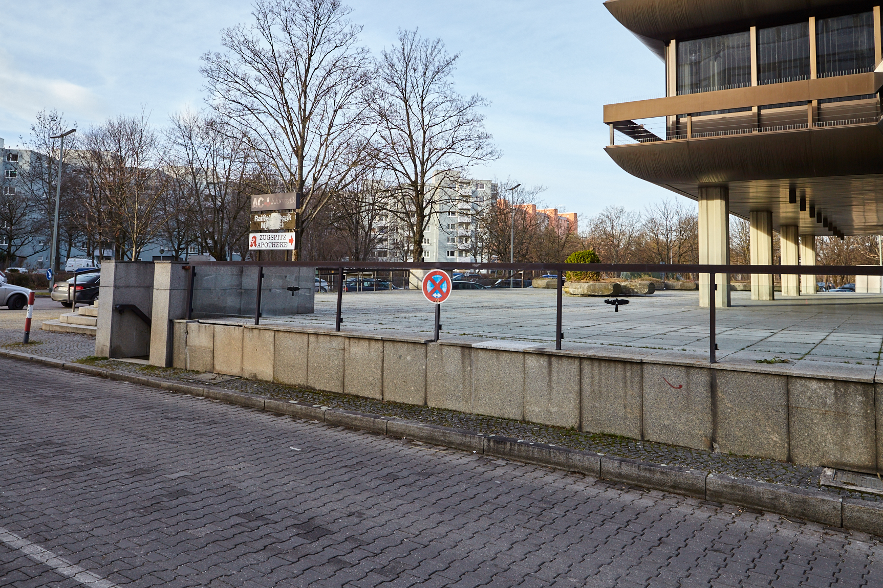 Neuperlacher Studentenwohnheim am Peschelanger und Karl-Marx-Ring