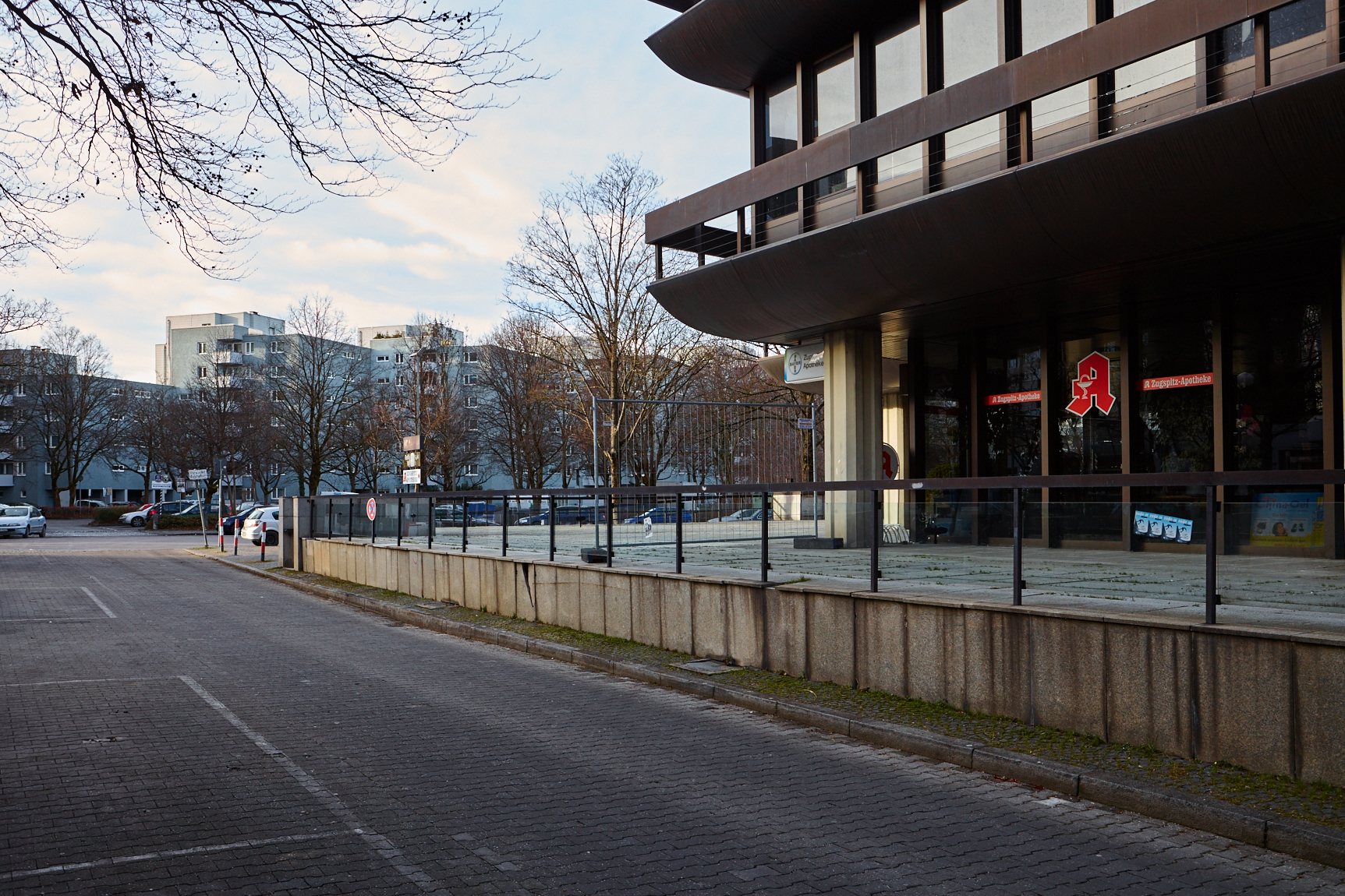 Neuperlacher Studentenwohnheim am Peschelanger und Karl-Marx-Ring
