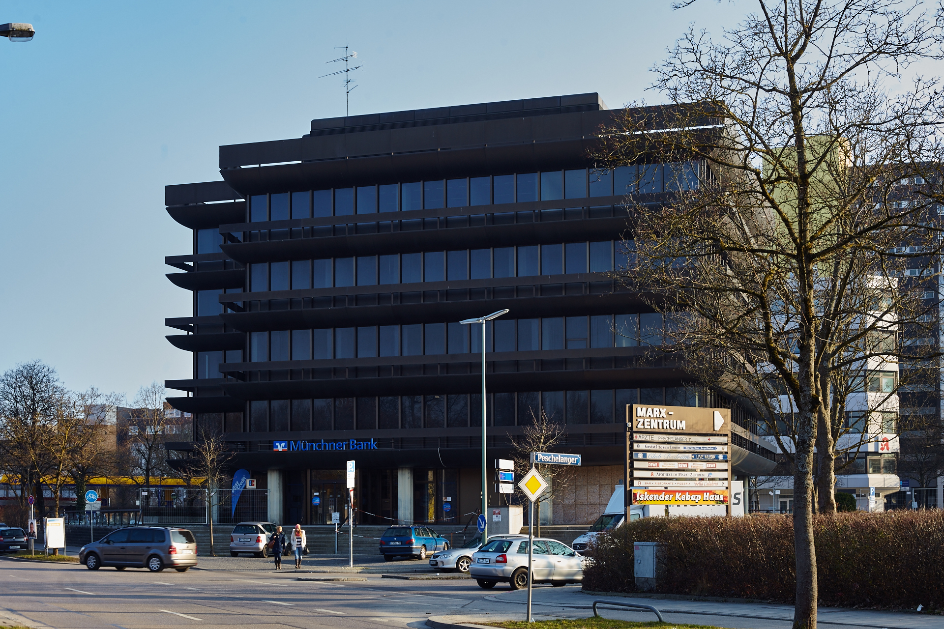 Neuperlacher Studentenwohnheim am Peschelanger und Karl-Marx-Ring
