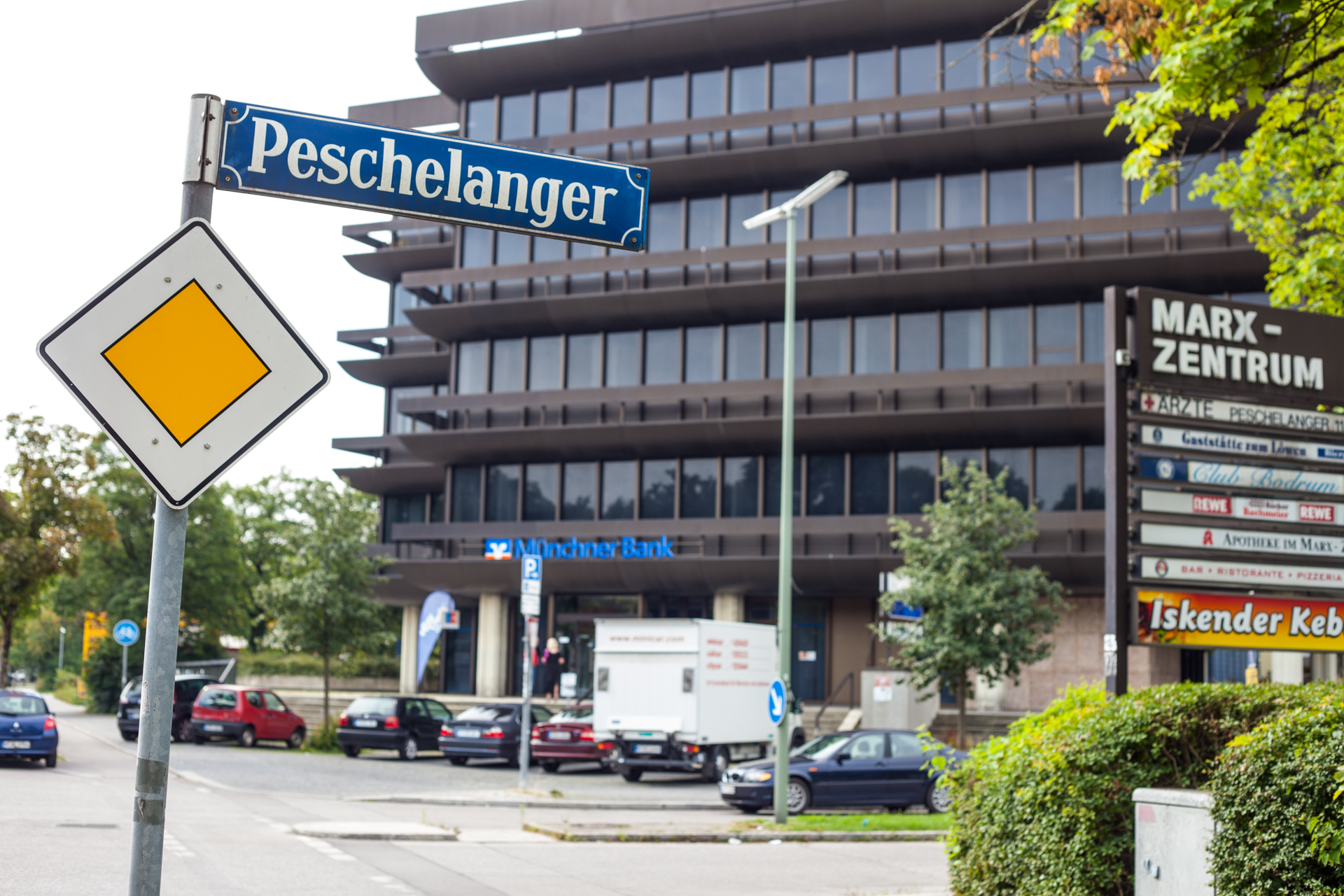 Neuperlacher Studentenwohnheim am Peschelanger und Karl-Marx-Ring