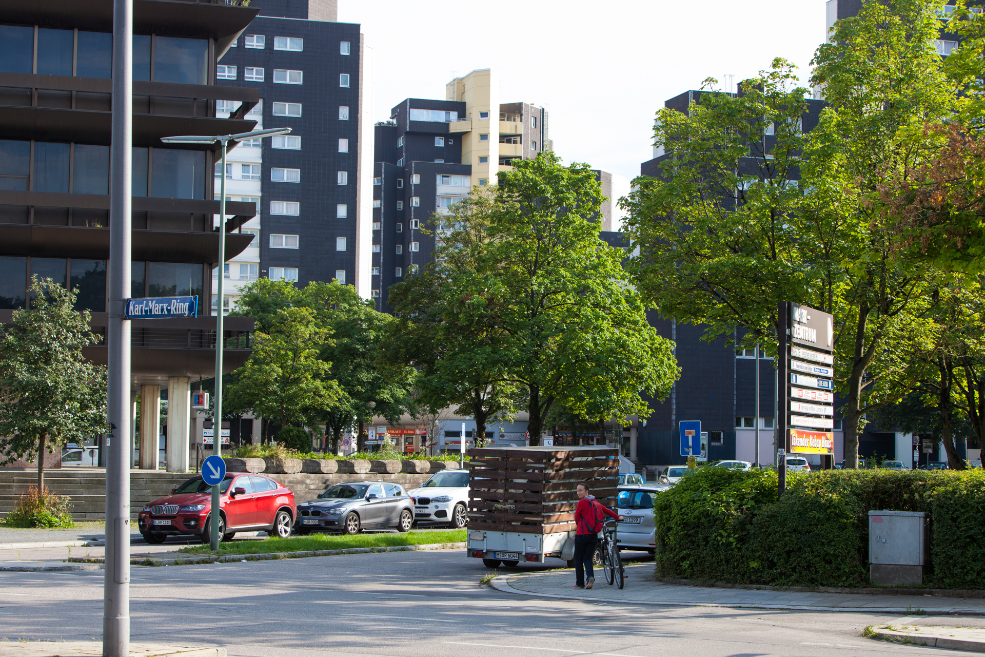 Neuperlacher Studentenwohnheim am Peschelanger und Karl-Marx-Ring