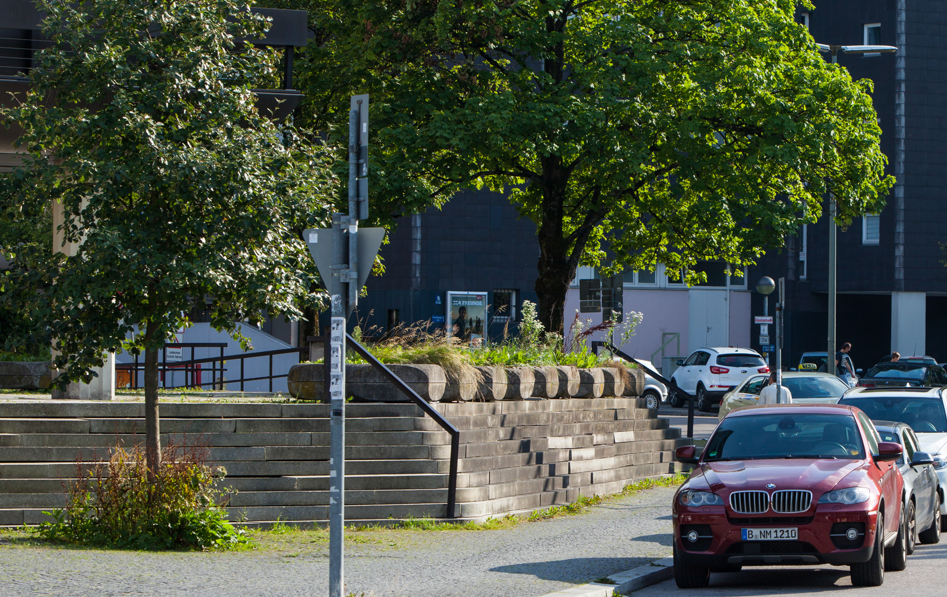 Neuperlacher Studentenwohnheim am Peschelanger und Karl-Marx-Ring