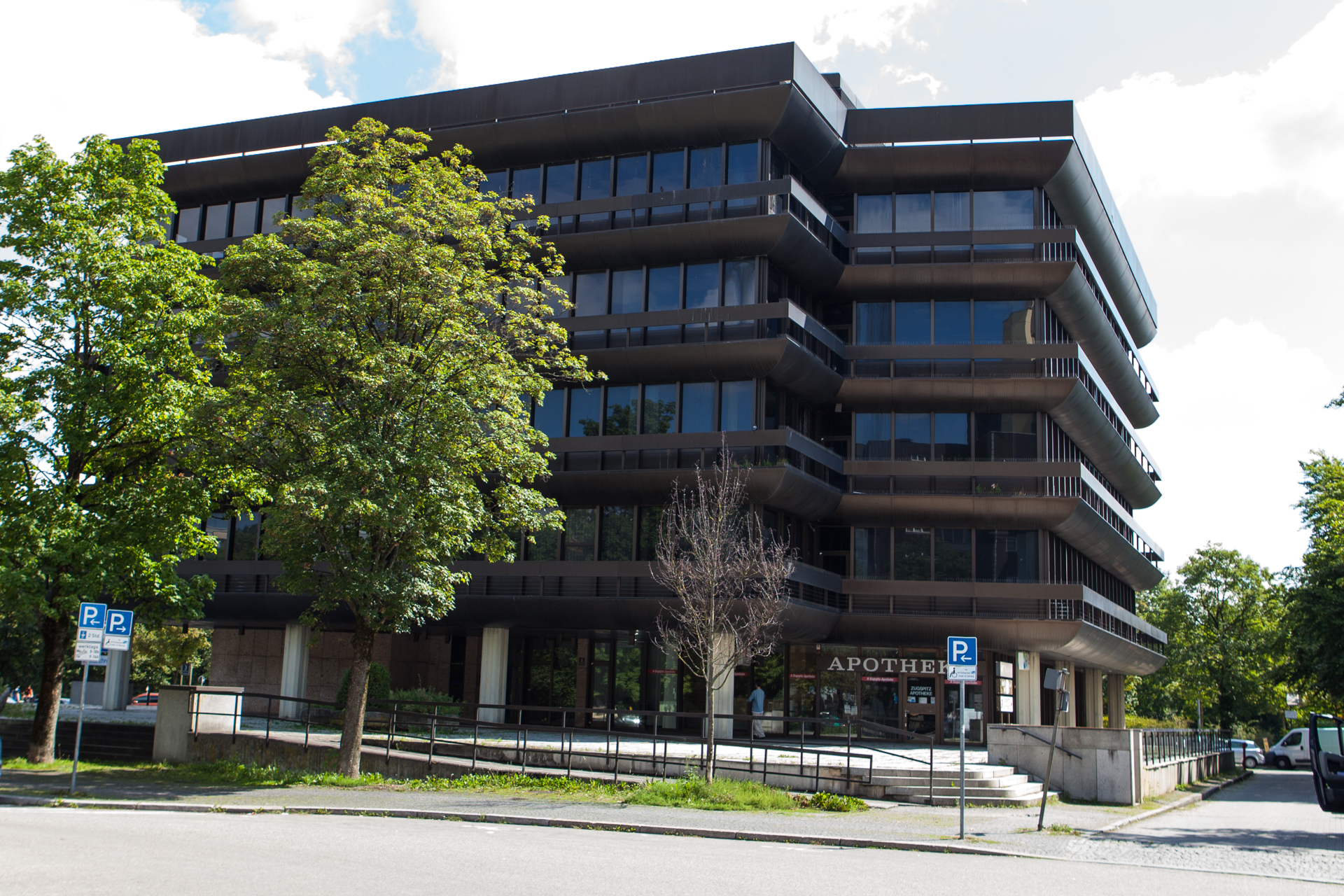 Neuperlacher Studentenwohnheim am Peschelanger und Karl-Marx-Ring
