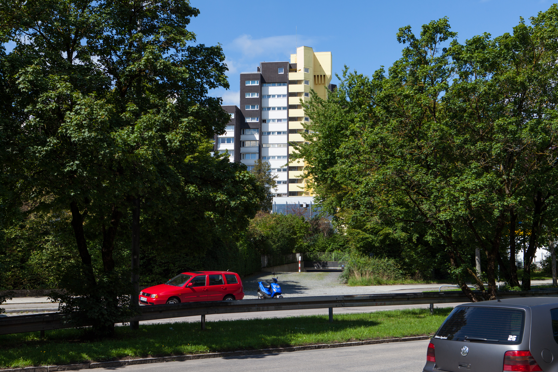 Neuperlacher Studentenwohnheim am Peschelanger und Karl-Marx-Ring
