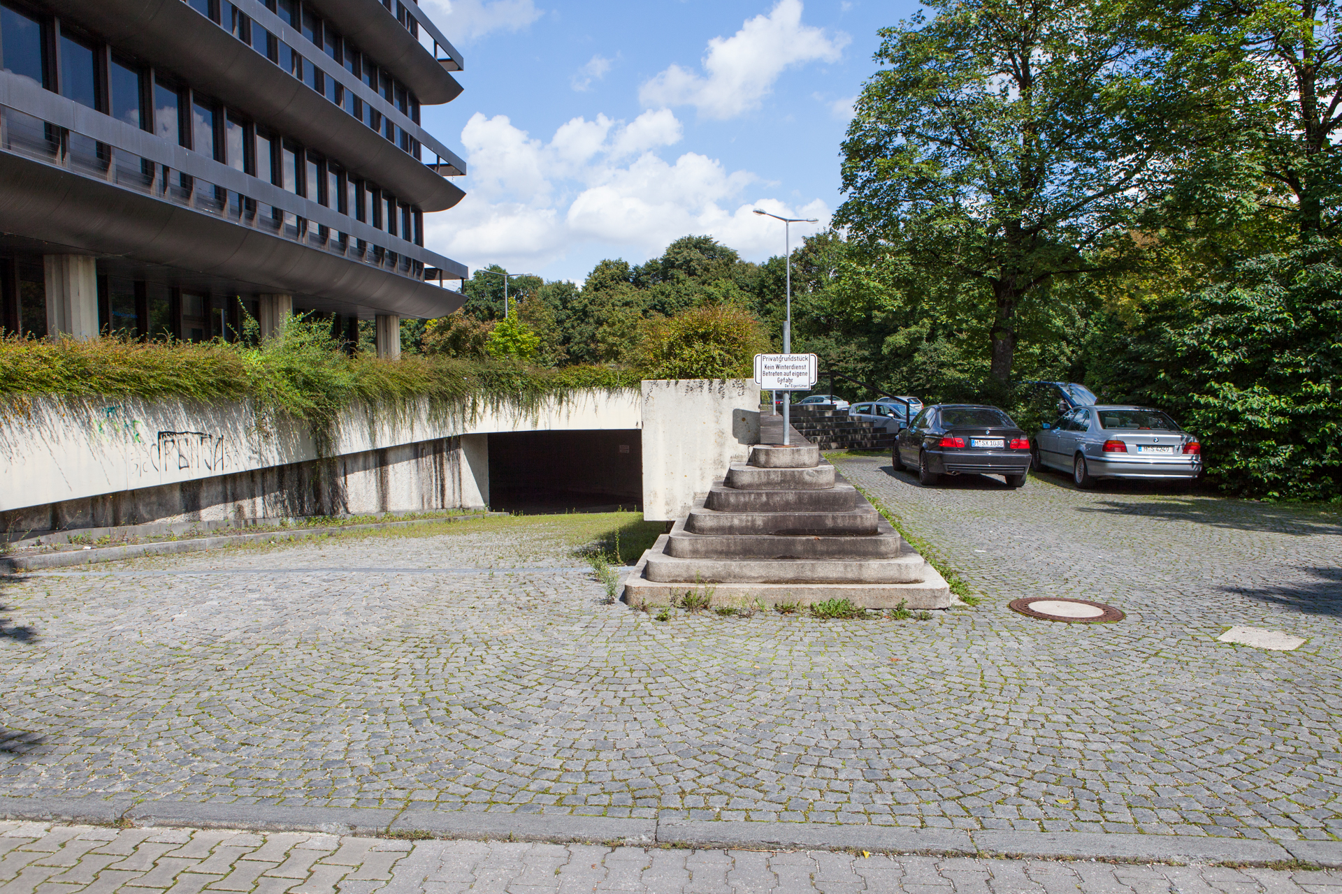 Neuperlacher Studentenwohnheim am Peschelanger und Karl-Marx-Ring