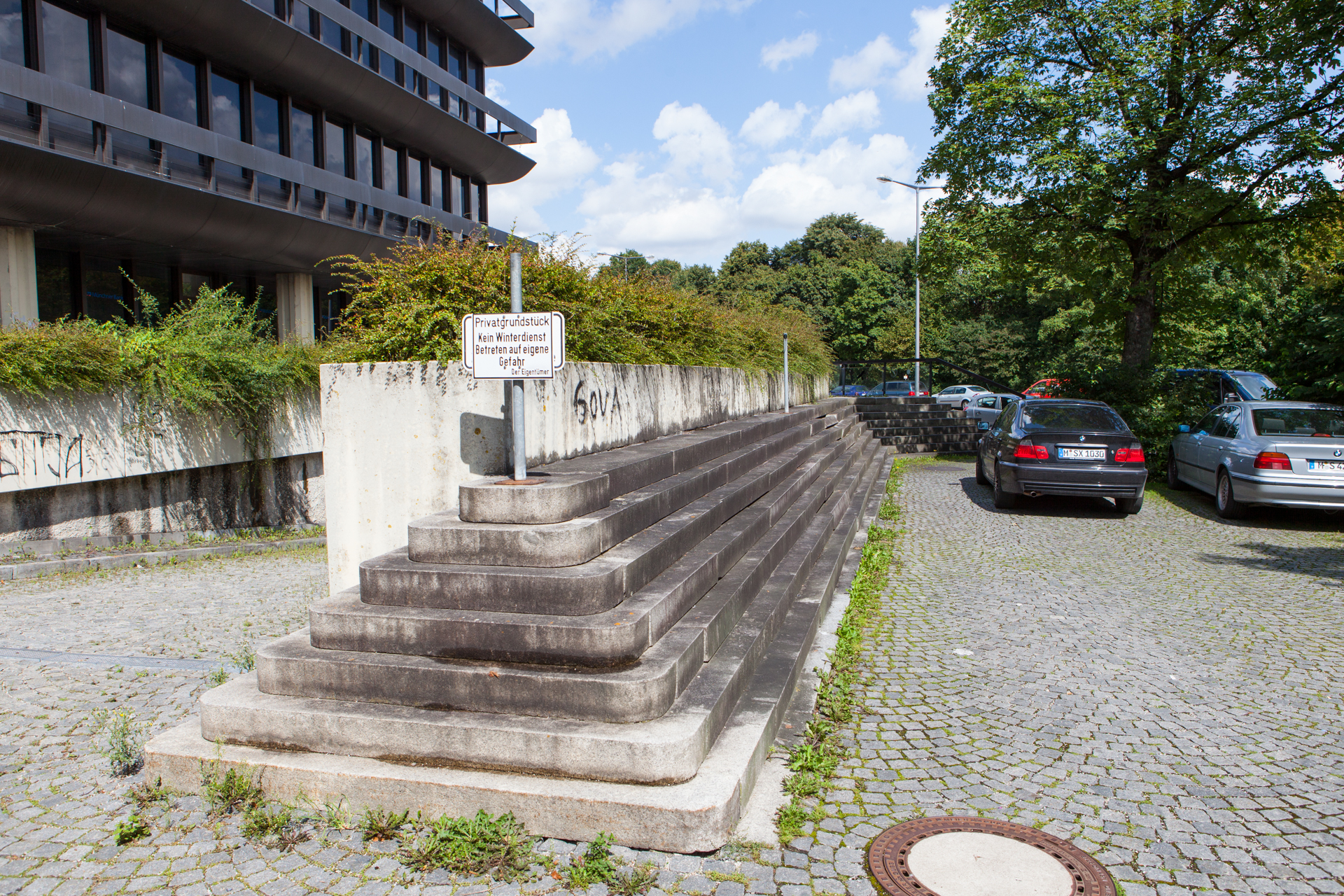 Neuperlacher Studentenwohnheim am Peschelanger und Karl-Marx-Ring