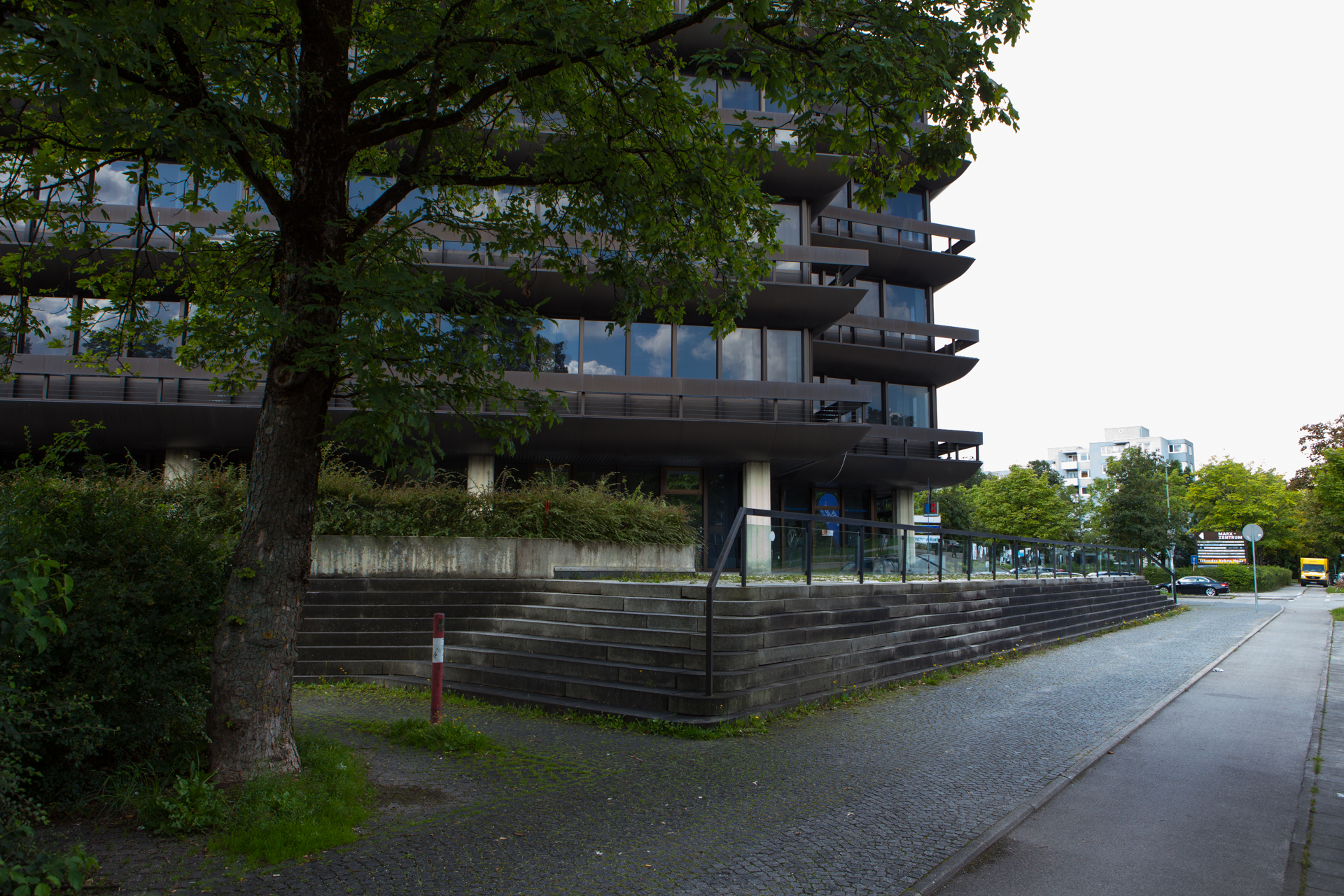 Neuperlacher Studentenwohnheim am Peschelanger und Karl-Marx-Ring