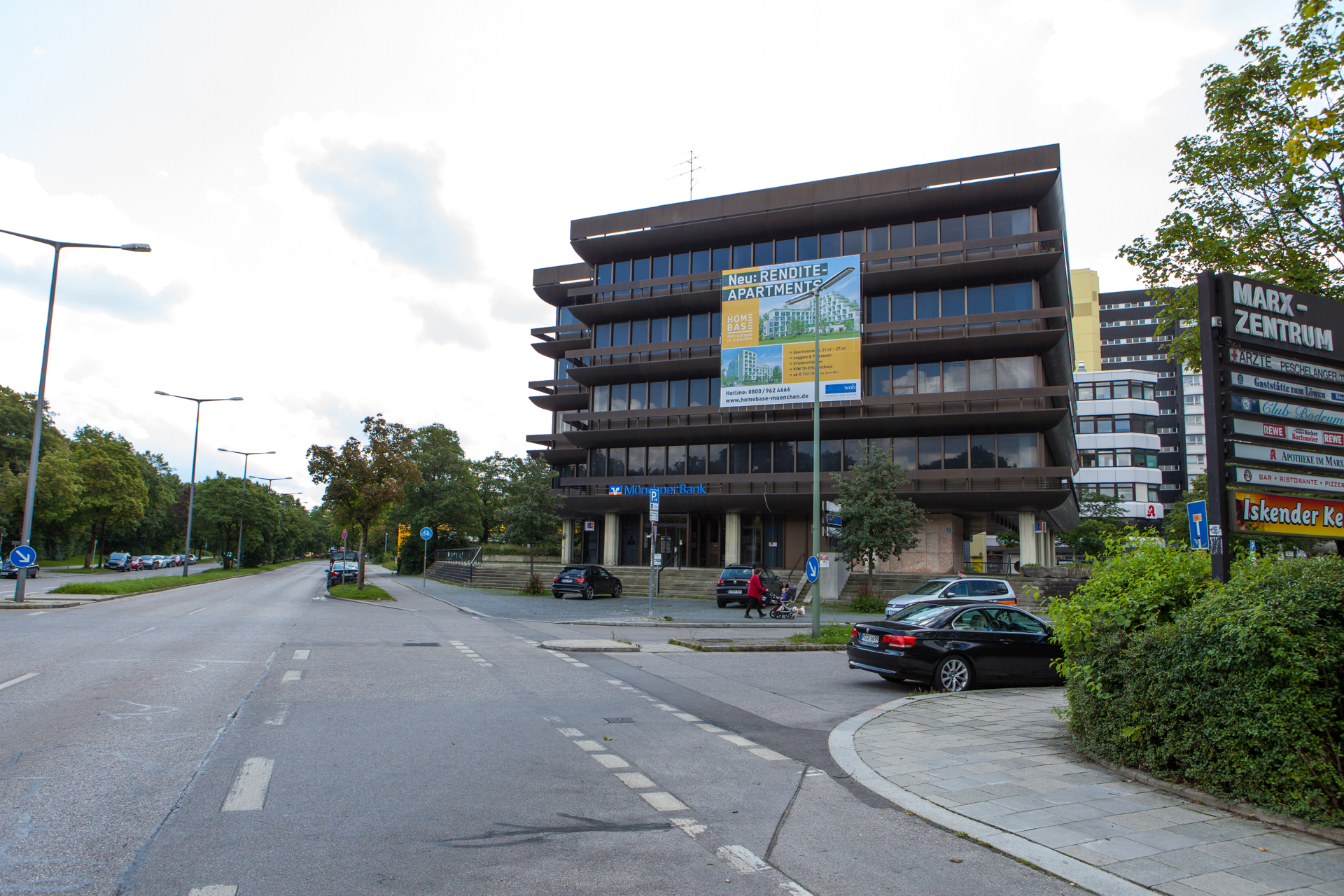 Neuperlacher Studentenwohnheim am Peschelanger und Karl-Marx-Ring