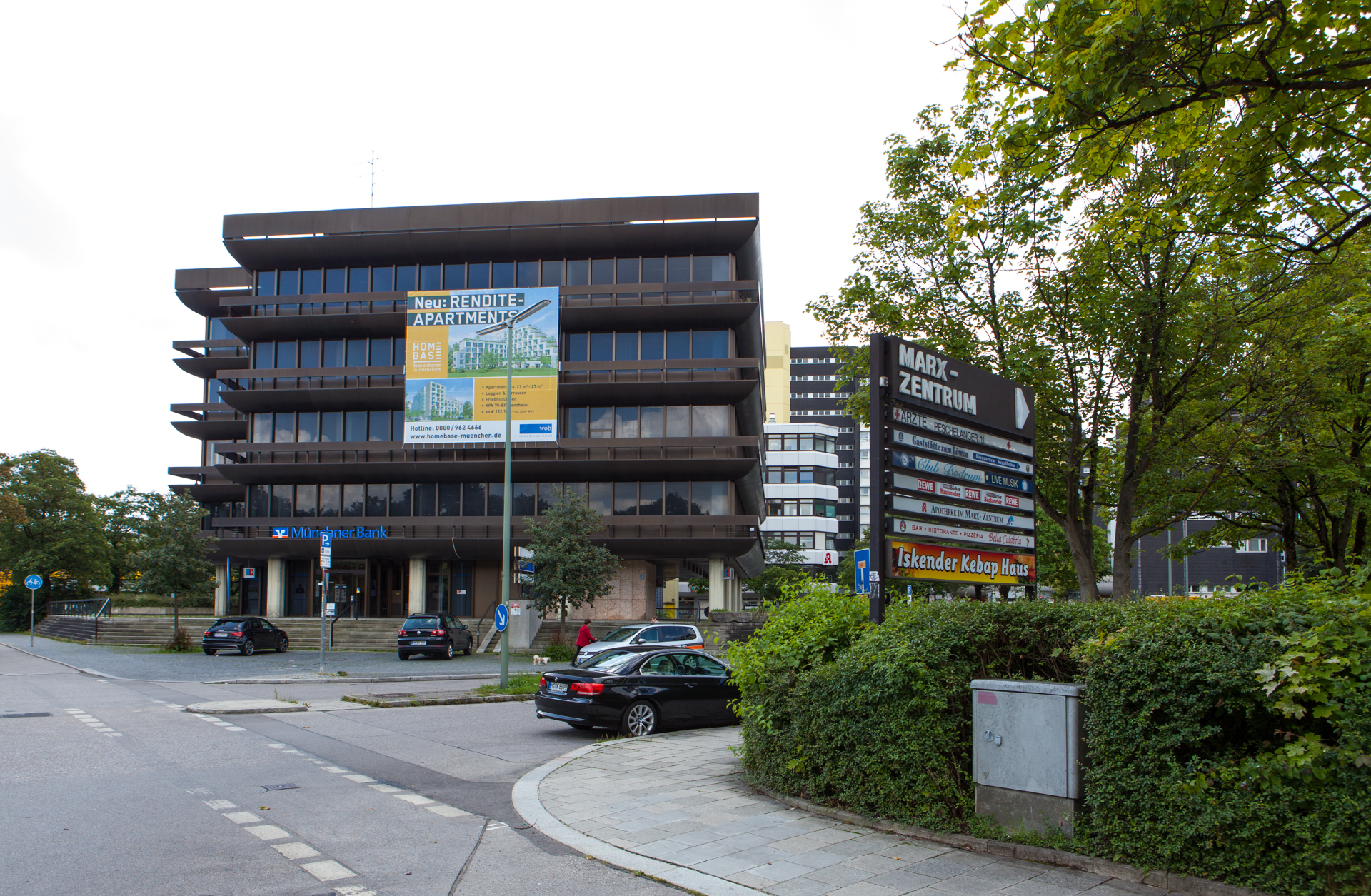 Neuperlacher Studentenwohnheim am Peschelanger und Karl-Marx-Ring