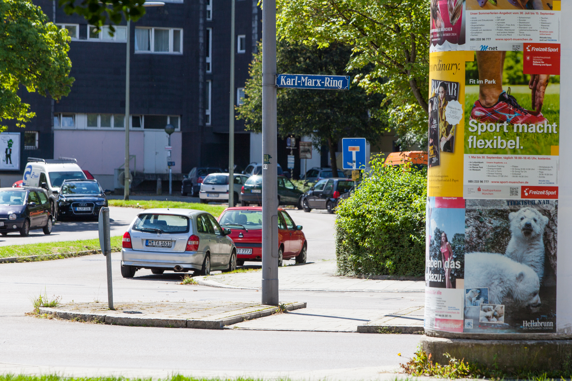 Neuperlacher Studentenwohnheim am Peschelanger und Karl-Marx-Ring