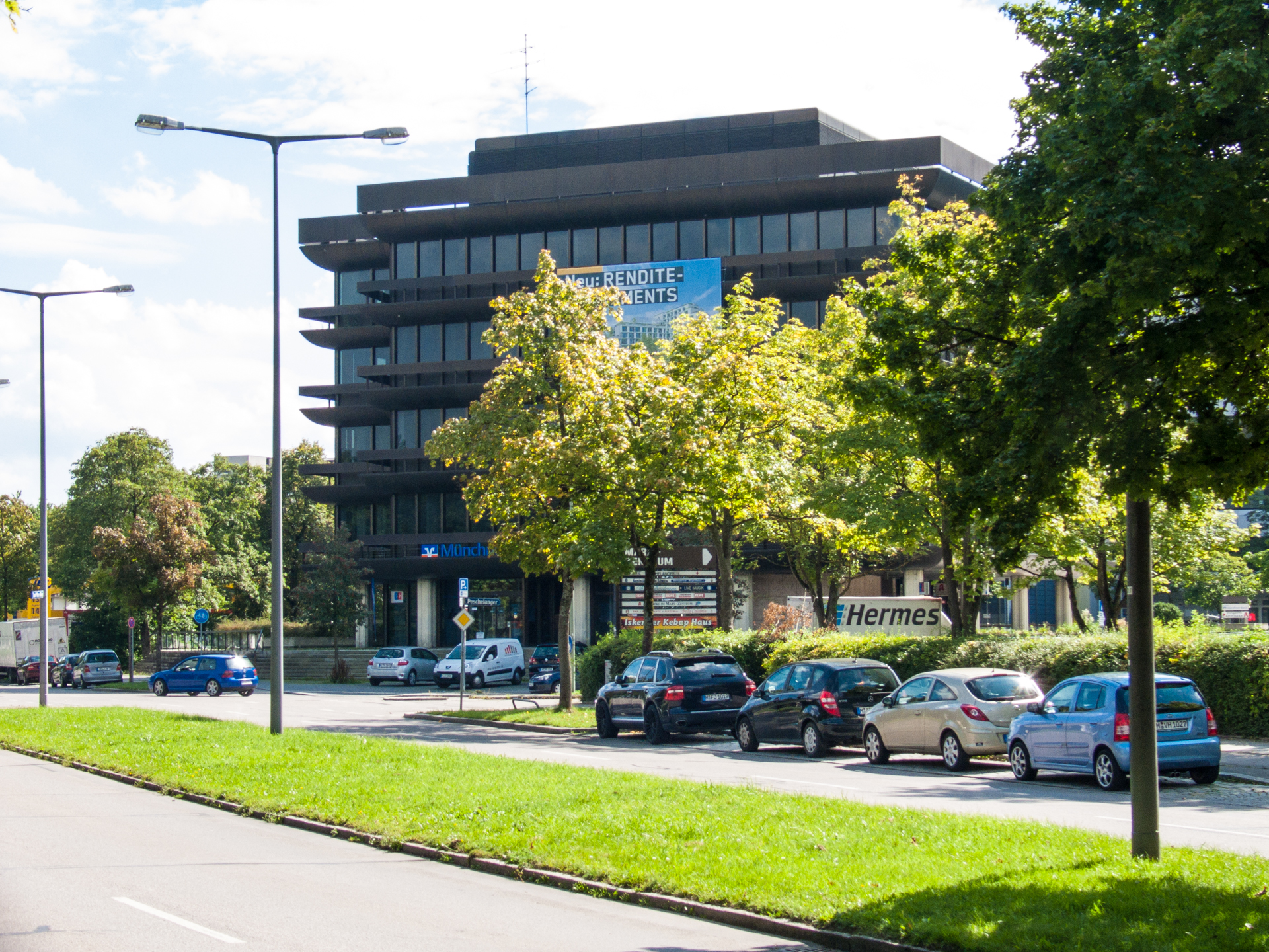 Neuperlacher Studentenwohnheim am Peschelanger und Karl-Marx-Ring