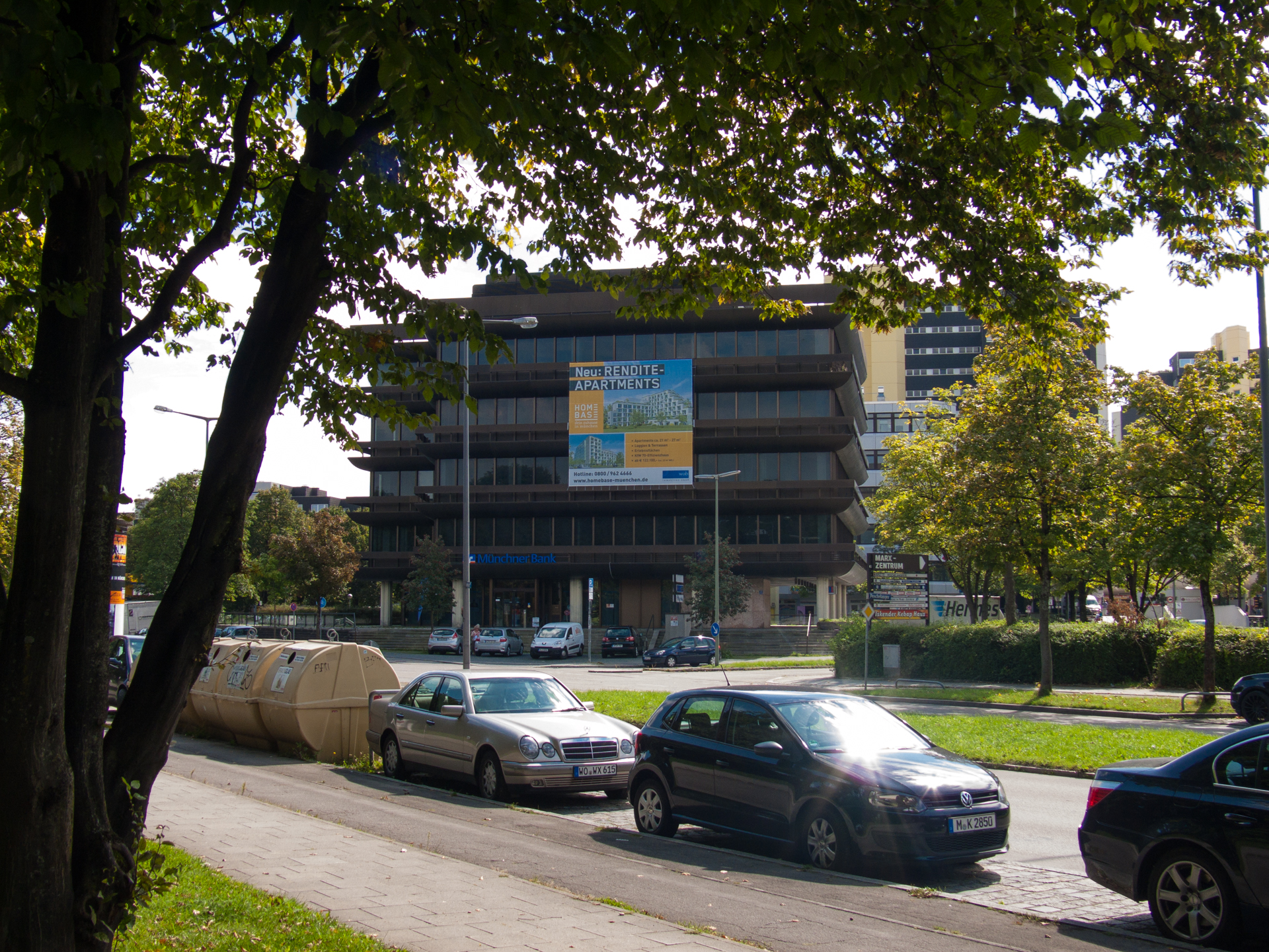 Neuperlacher Studentenwohnheim am Peschelanger und Karl-Marx-Ring