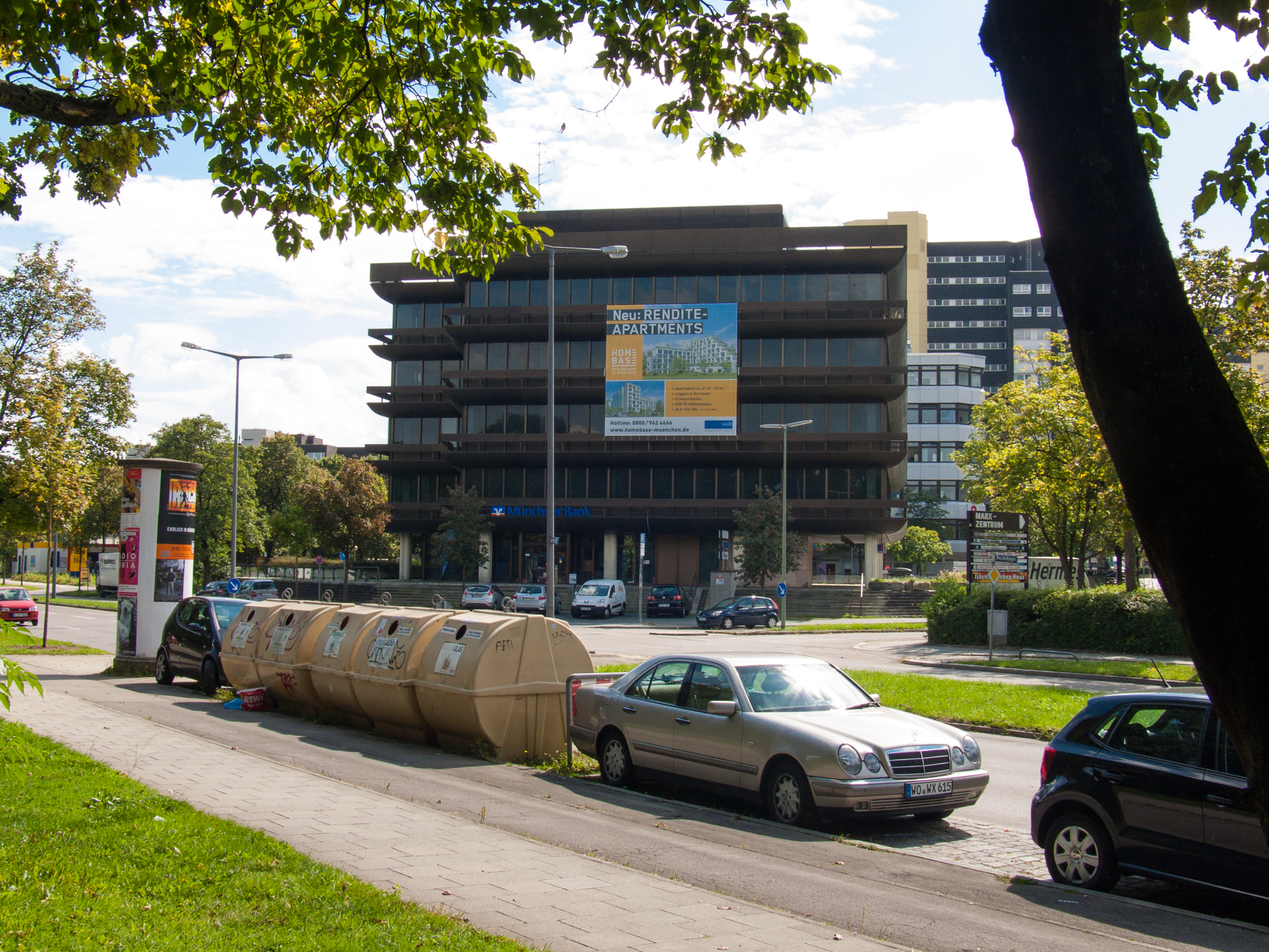 Neuperlacher Studentenwohnheim am Peschelanger und Karl-Marx-Ring