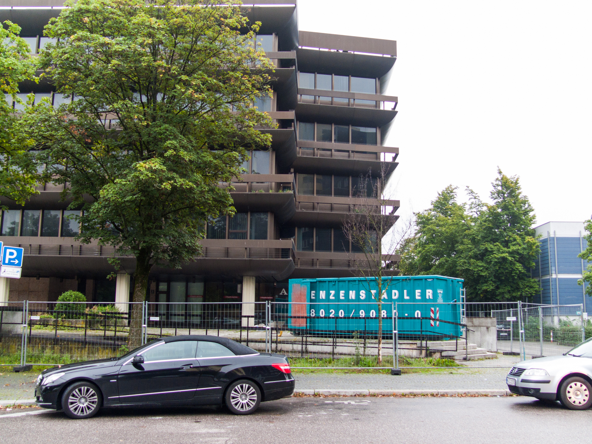 Neuperlacher Studentenwohnheim am Peschelanger und Karl-Marx-Ring