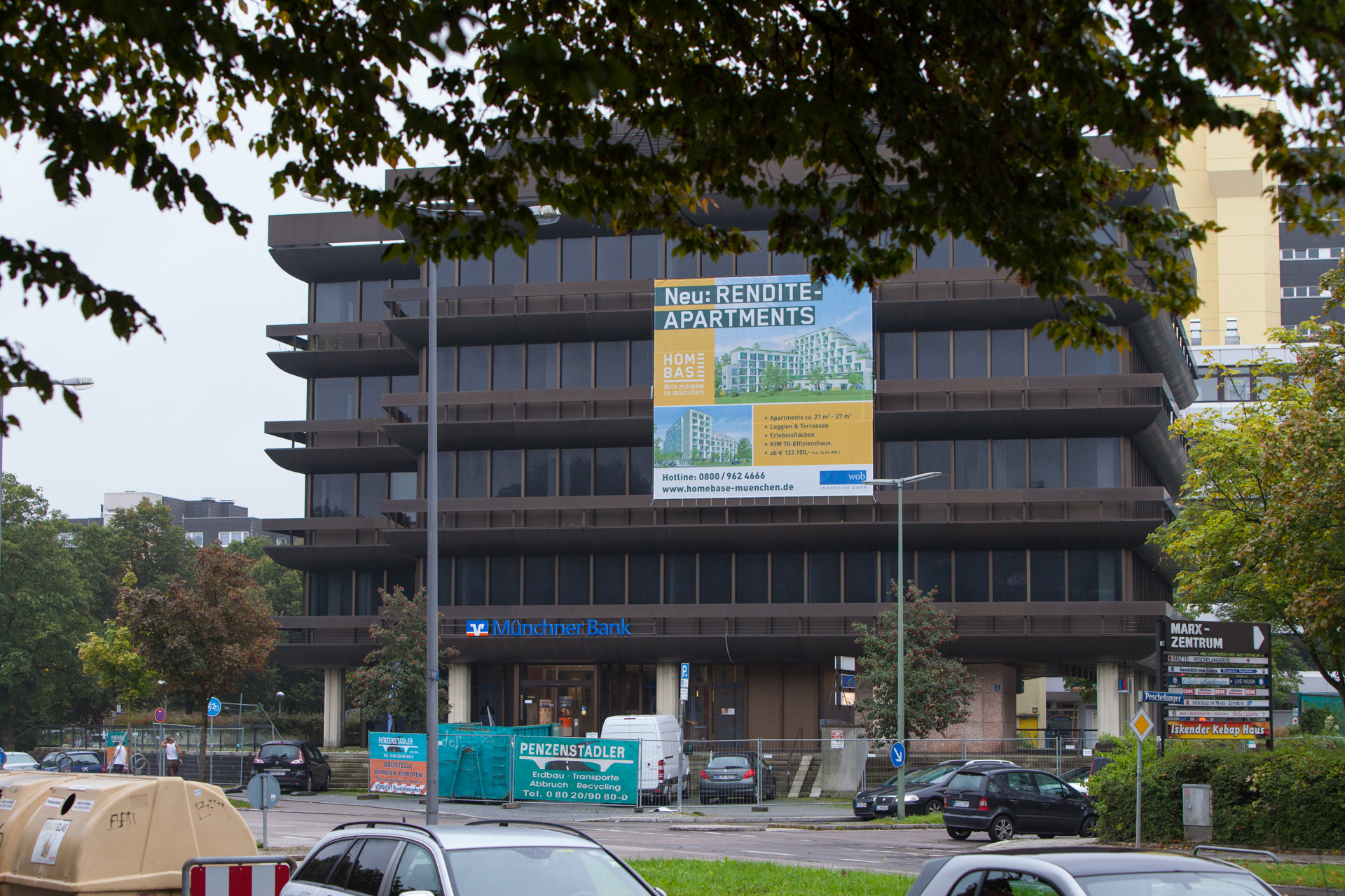 Neuperlacher Studentenwohnheim am Peschelanger und Karl-Marx-Ring