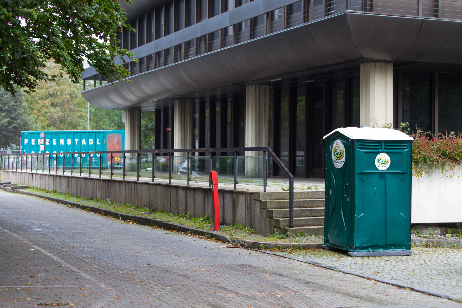 Neuperlacher Studentenwohnheim am Peschelanger und Karl-Marx-Ring
