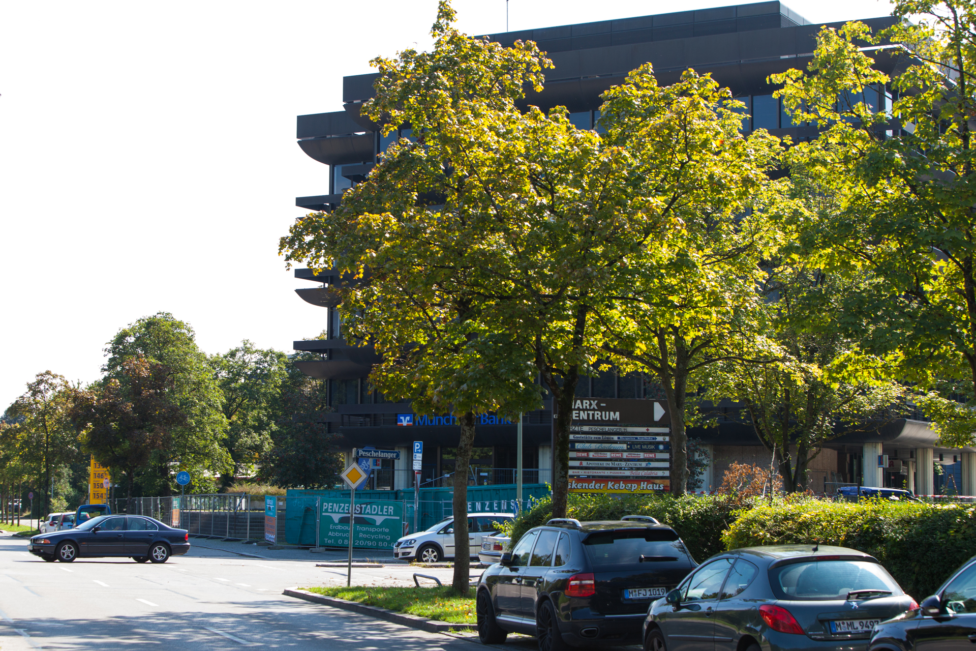 Neuperlacher Studentenwohnheim am Peschelanger und Karl-Marx-Ring