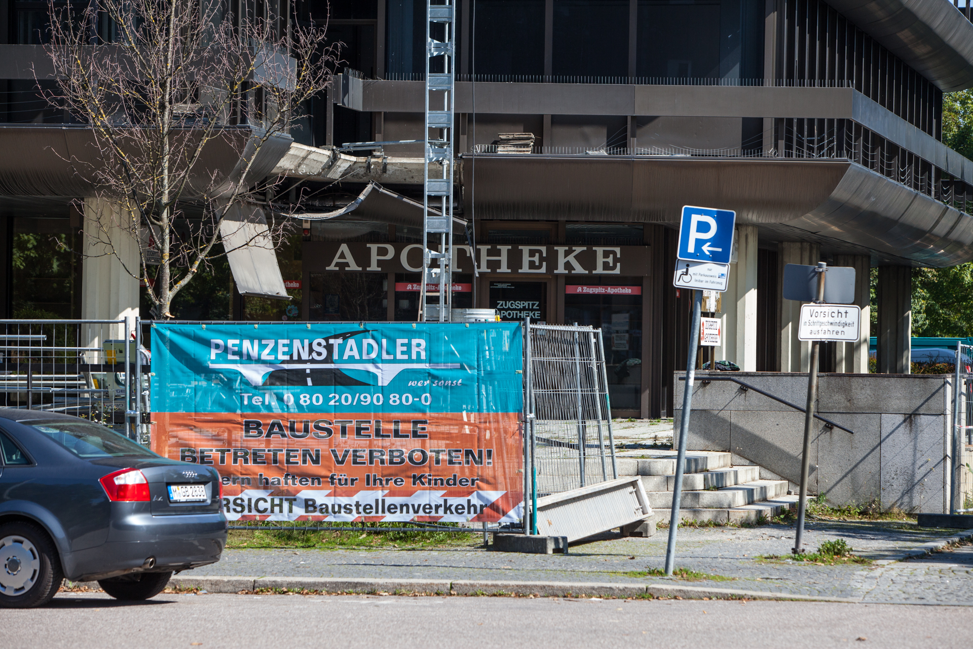 Neuperlacher Studentenwohnheim am Peschelanger und Karl-Marx-Ring