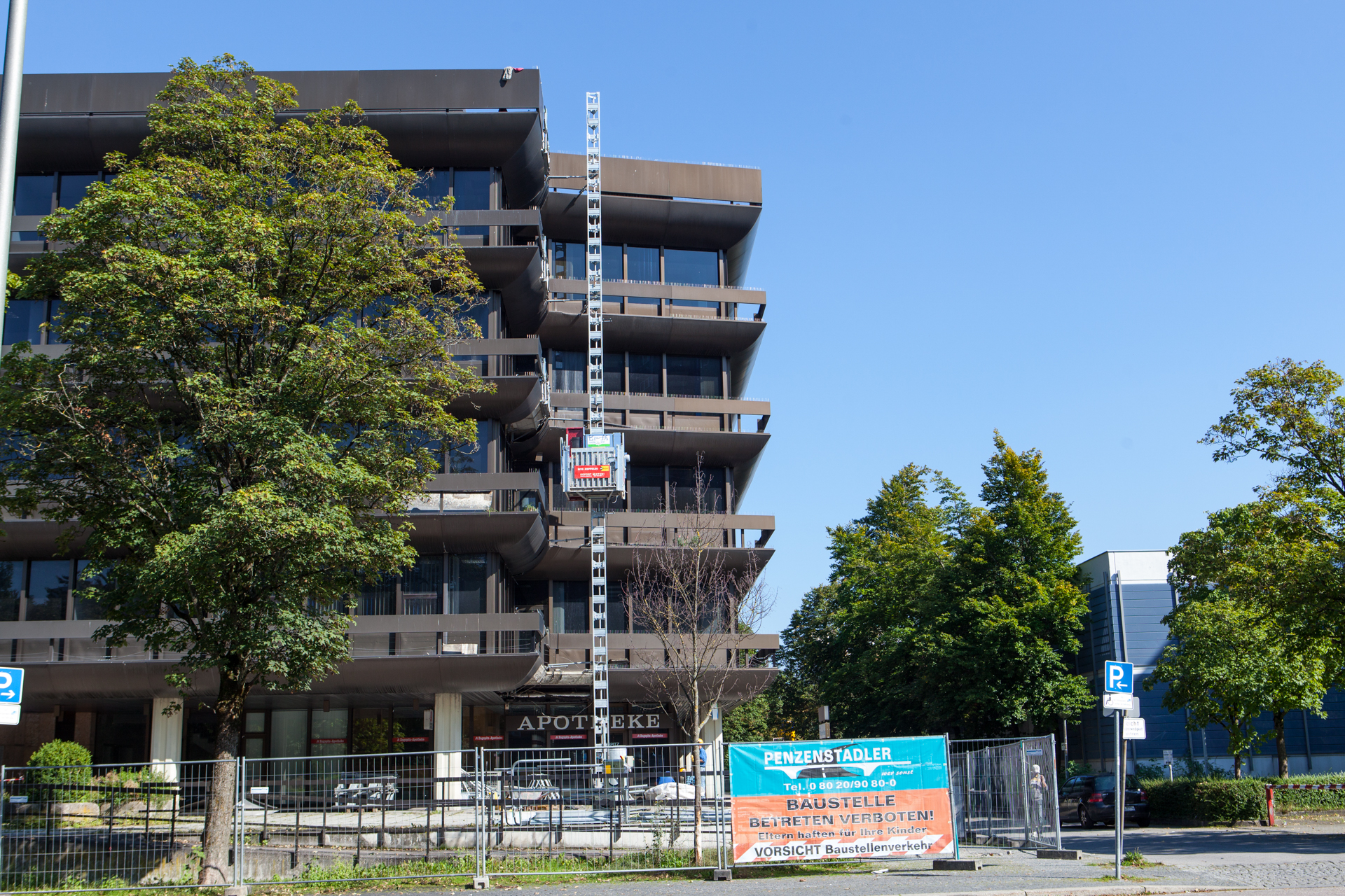 Neuperlacher Studentenwohnheim am Peschelanger und Karl-Marx-Ring