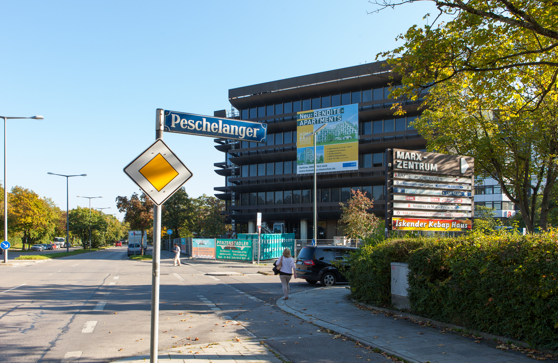 Neuperlacher Studentenwohnheim am Peschelanger und Karl-Marx-Ring