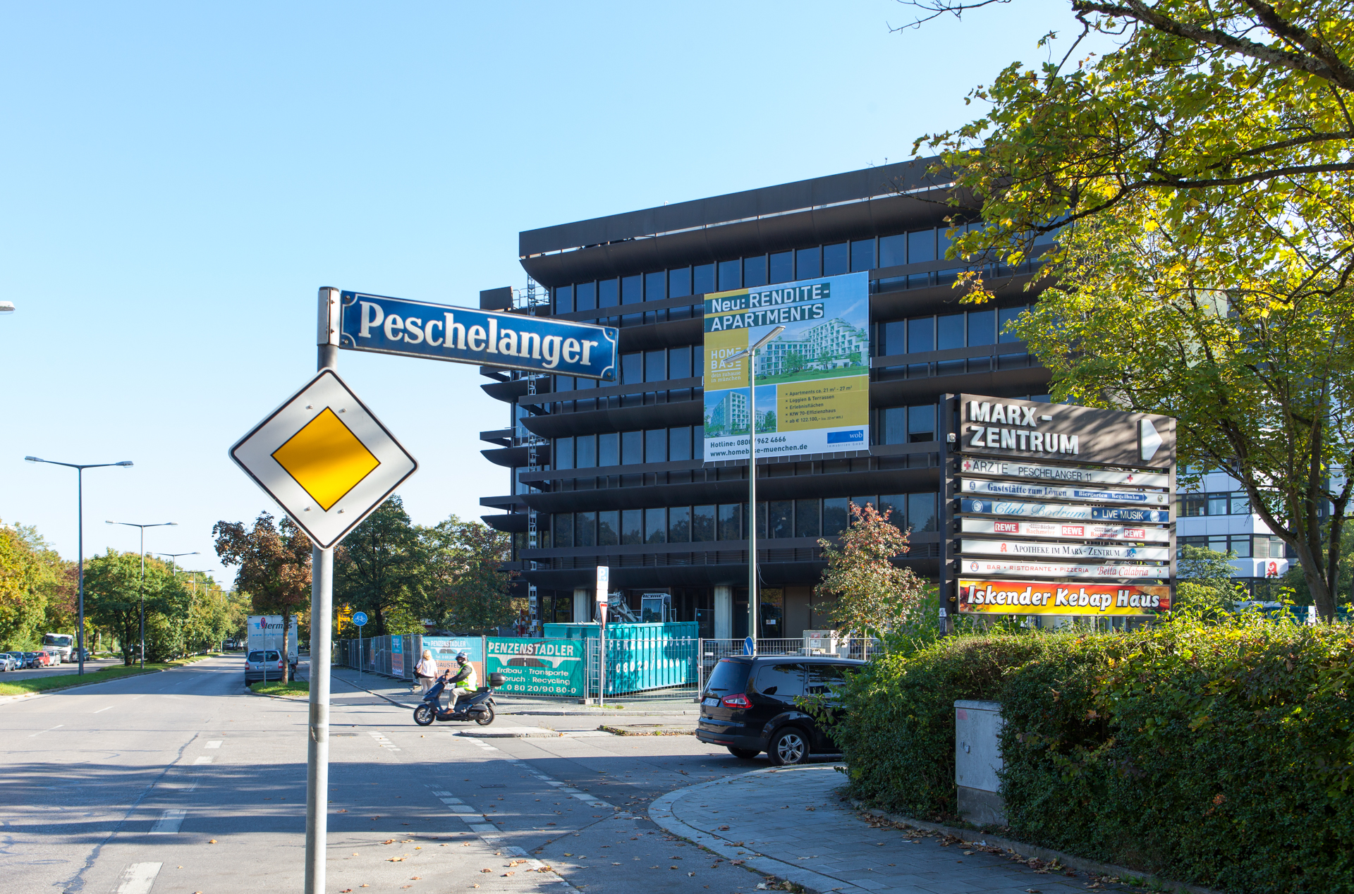 Neuperlacher Studentenwohnheim am Peschelanger und Karl-Marx-Ring