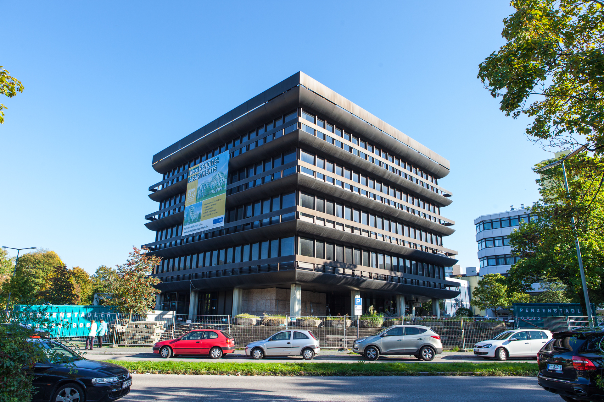 Neuperlacher Studentenwohnheim am Peschelanger und Karl-Marx-Ring