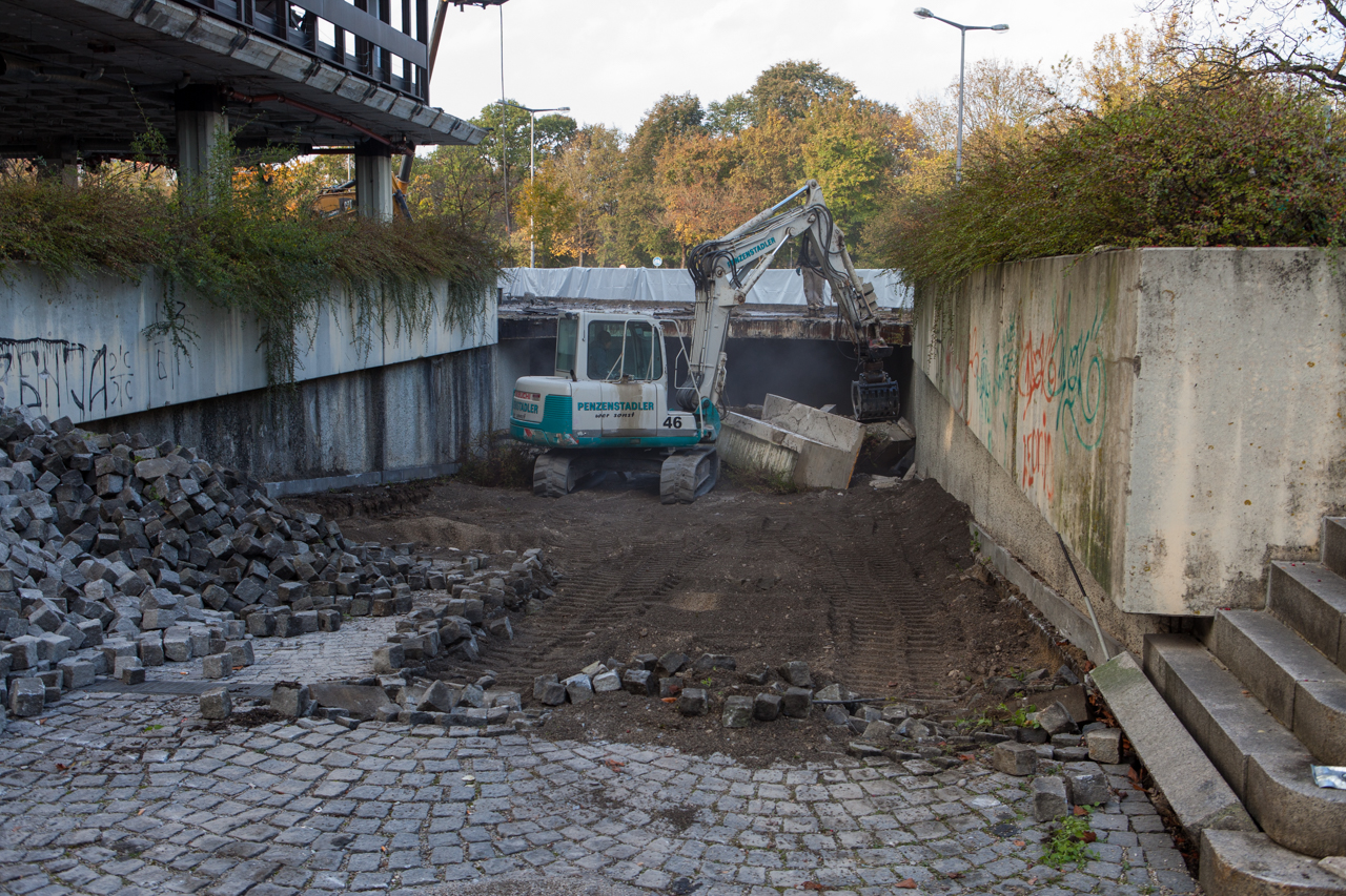 Neuperlacher Studentenwohnheim am Peschelanger und Karl-Marx-Ring