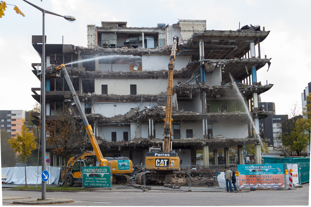 Neuperlacher Studentenwohnheim am Peschelanger und Karl-Marx-Ring