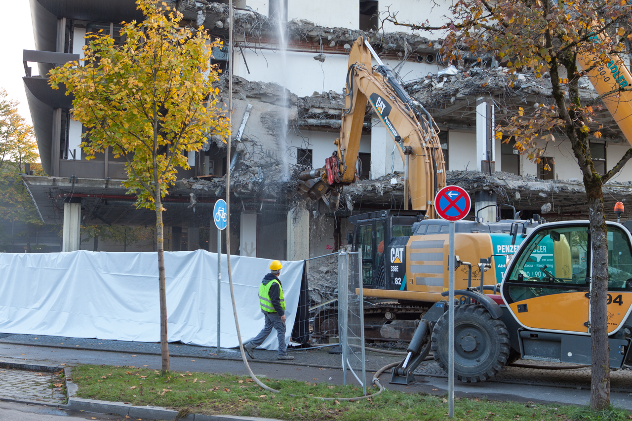 Neuperlacher Studentenwohnheim am Peschelanger und Karl-Marx-Ring