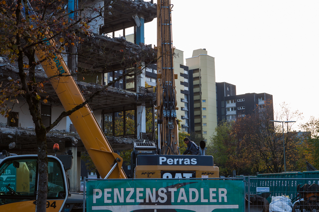 Neuperlacher Studentenwohnheim am Peschelanger und Karl-Marx-Ring