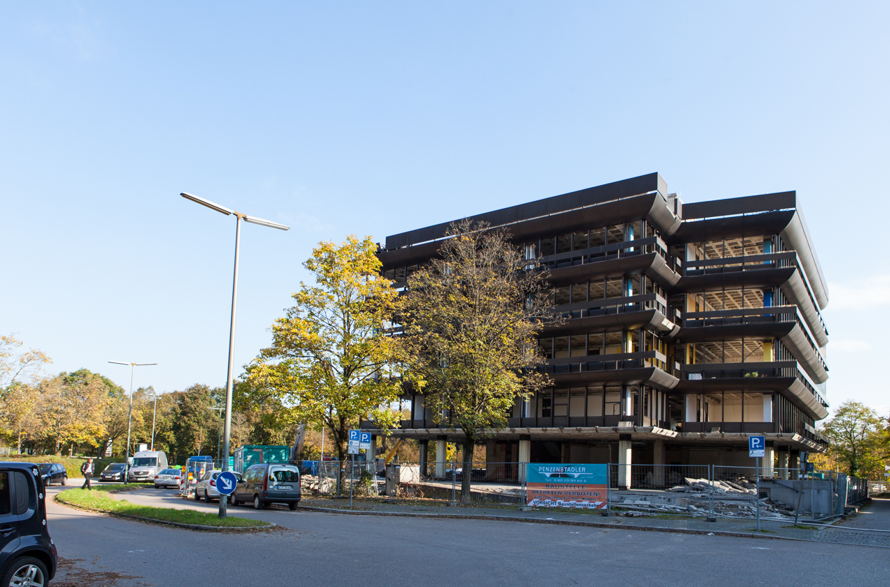 Neuperlacher Studentenwohnheim am Peschelanger und Karl-Marx-Ring