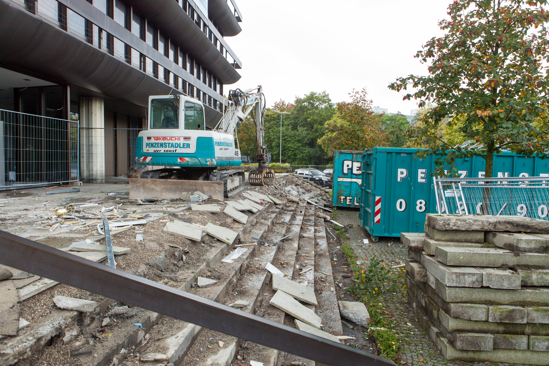 Neuperlacher Studentenwohnheim am Peschelanger und Karl-Marx-Ring