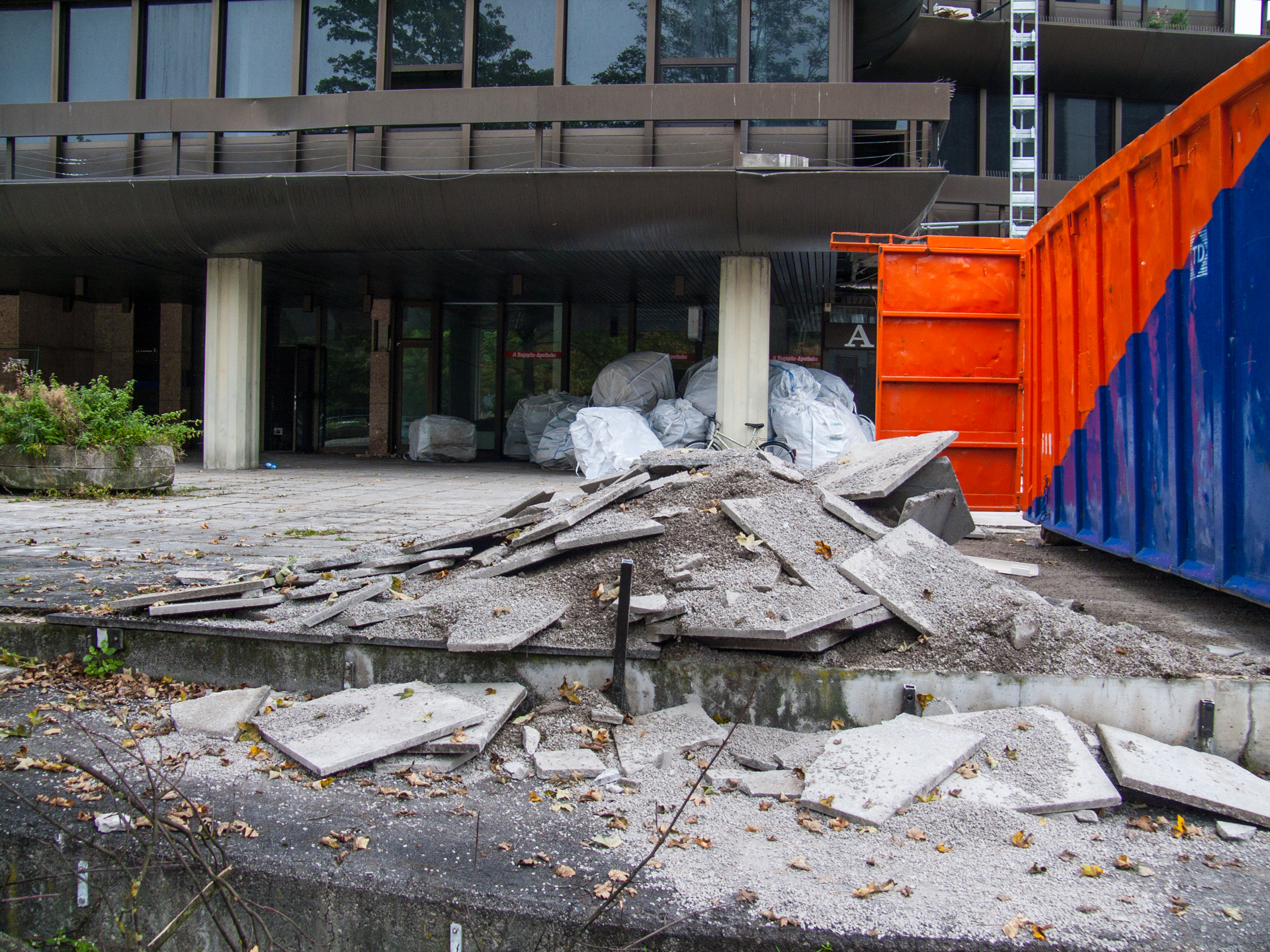 Neuperlacher Studentenwohnheim am Peschelanger und Karl-Marx-Ring