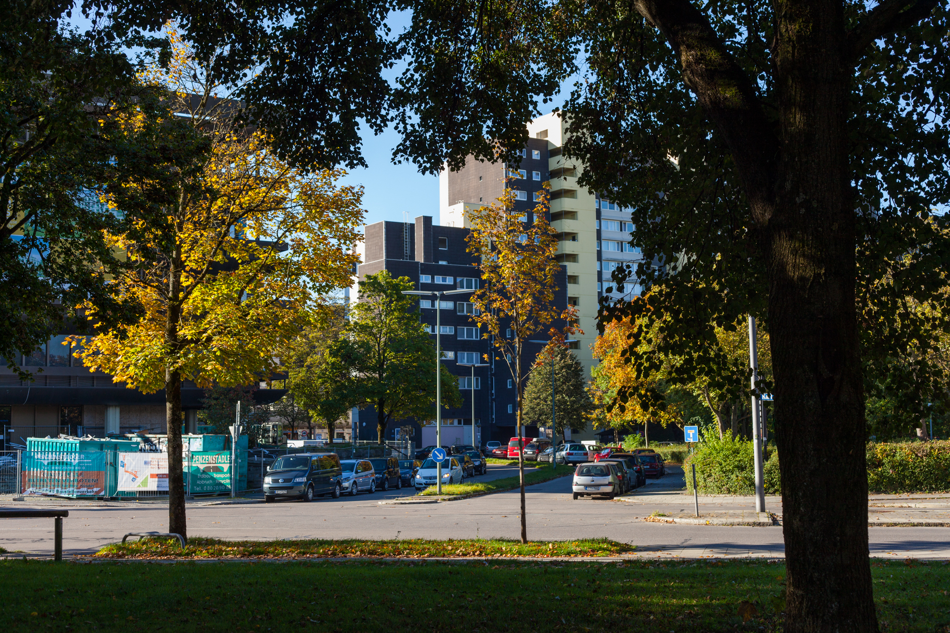 Neuperlacher Studentenwohnheim am Peschelanger und Karl-Marx-Ring
