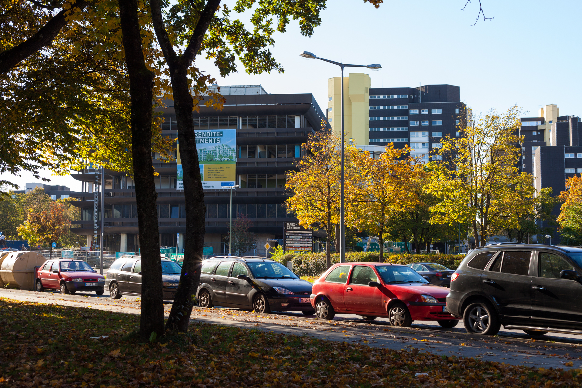 Neuperlacher Studentenwohnheim am Peschelanger und Karl-Marx-Ring
