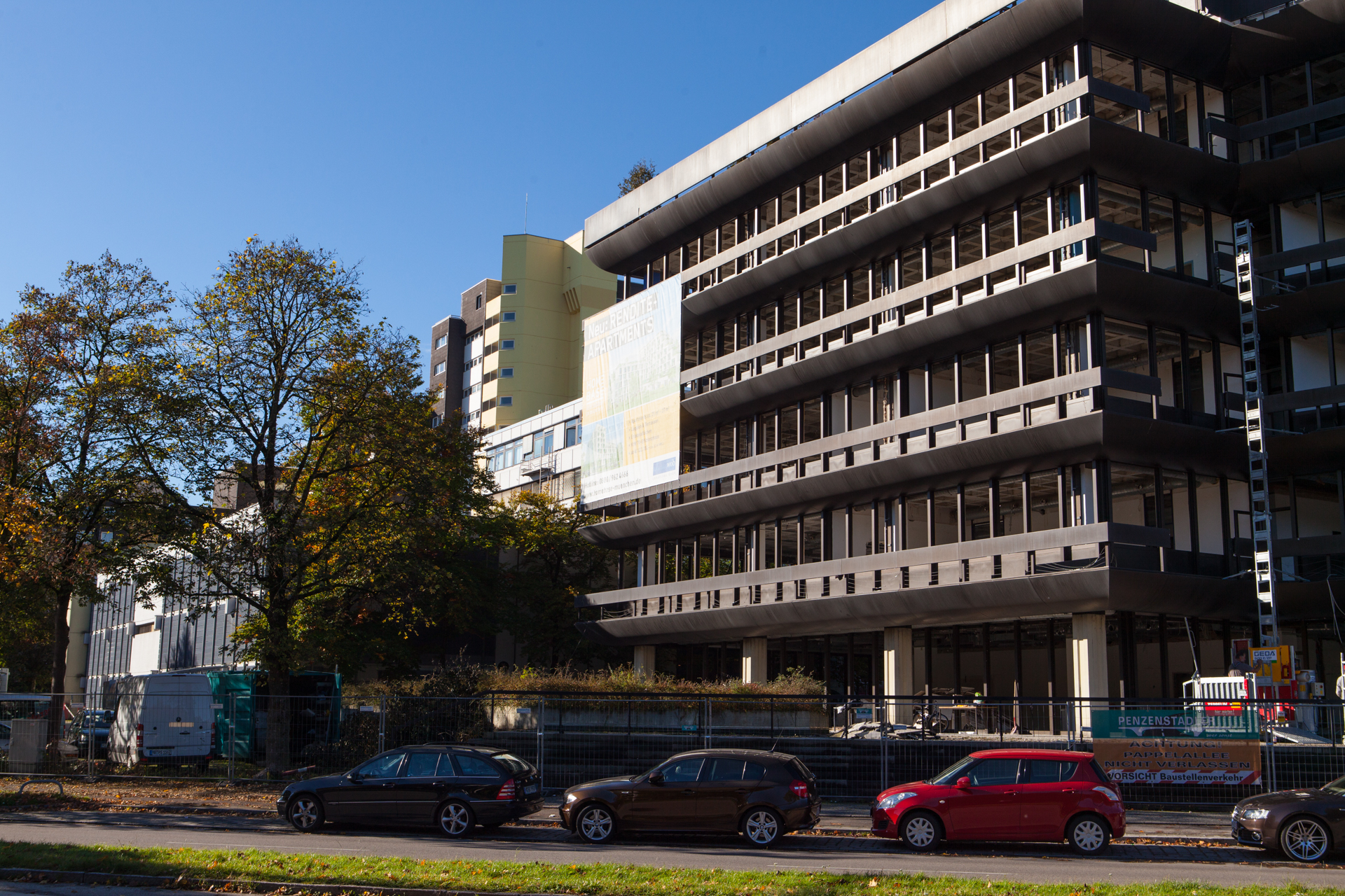 Neuperlacher Studentenwohnheim am Peschelanger und Karl-Marx-Ring