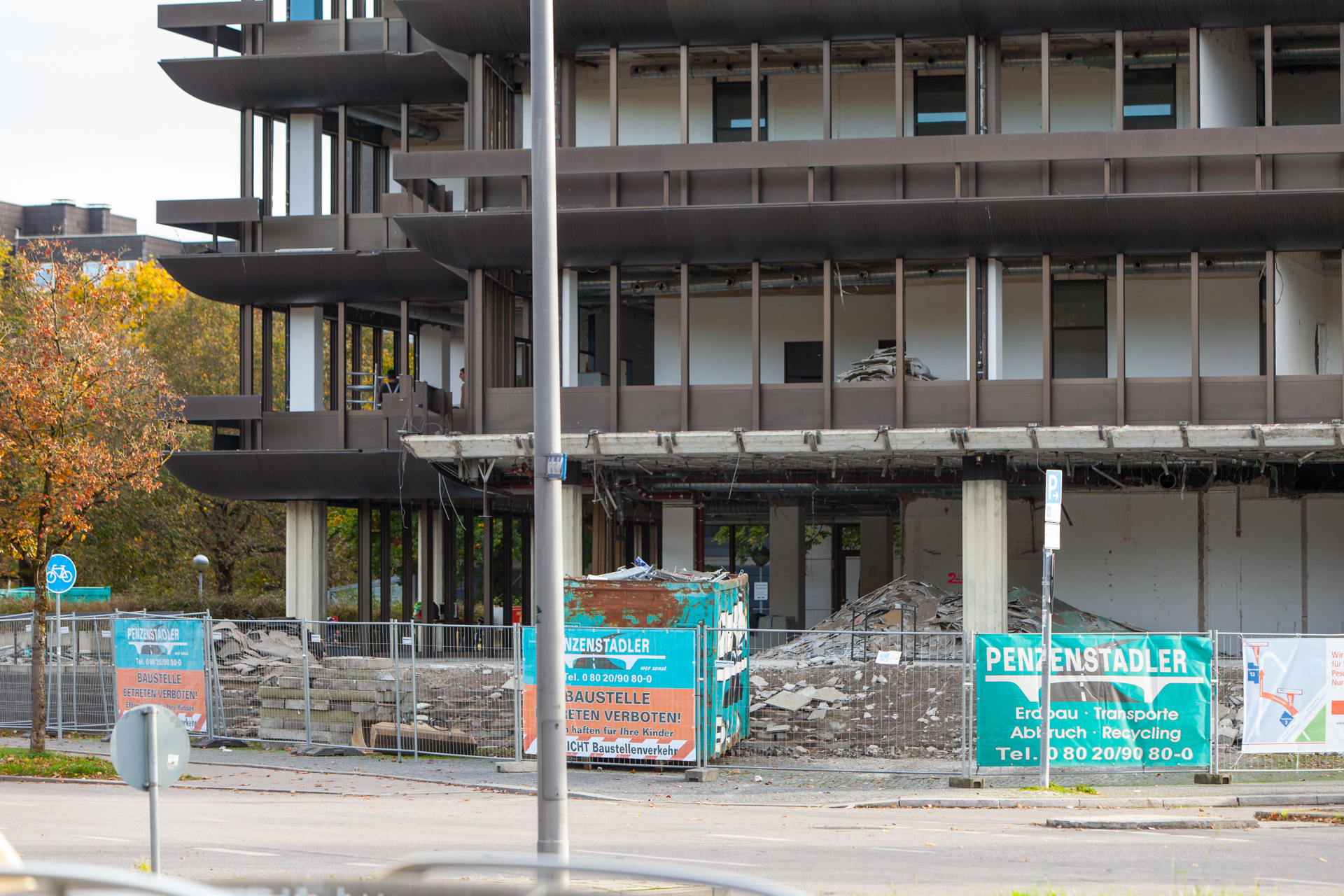 Neuperlacher Studentenwohnheim am Peschelanger und Karl-Marx-Ring