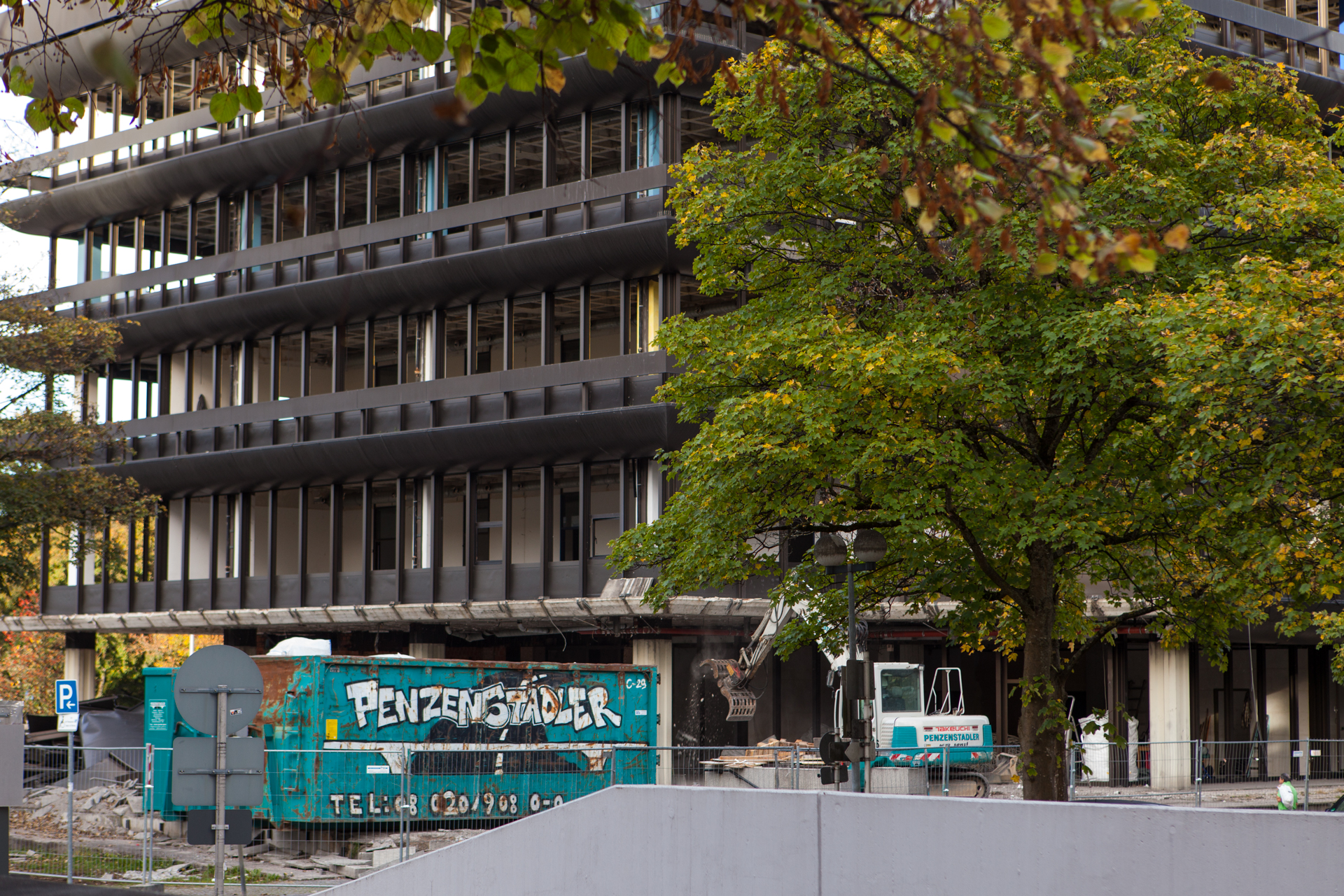 Neuperlacher Studentenwohnheim am Peschelanger und Karl-Marx-Ring