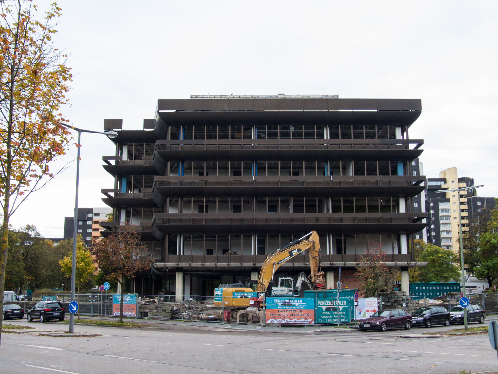 Neuperlacher Studentenwohnheim am Peschelanger und Karl-Marx-Ring