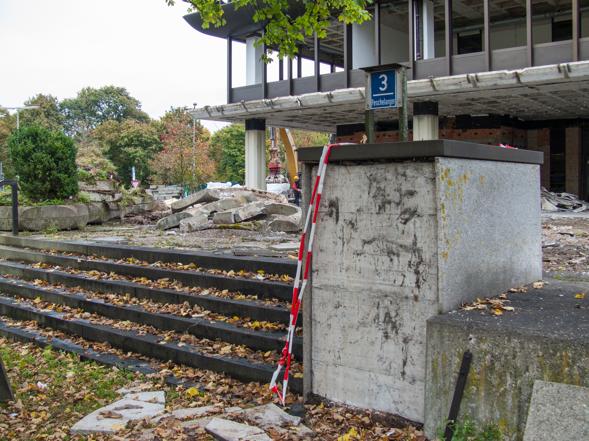 Neuperlacher Studentenwohnheim am Peschelanger und Karl-Marx-Ring