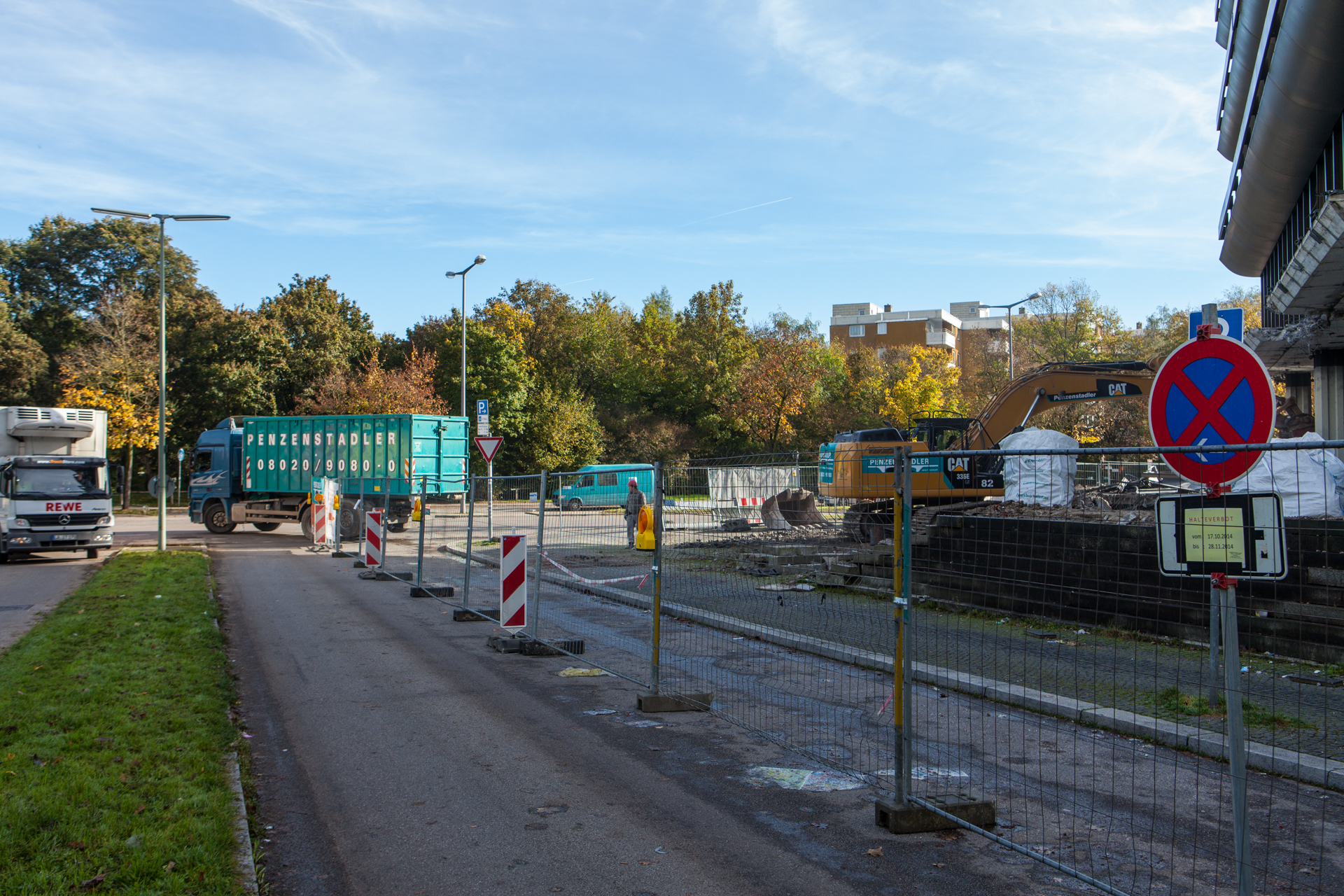 Neuperlacher Studentenwohnheim am Peschelanger und Karl-Marx-Ring