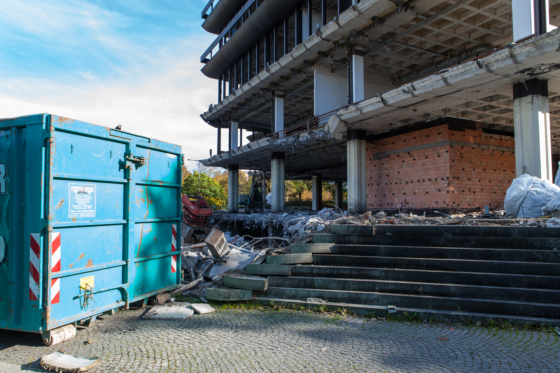 Neuperlacher Studentenwohnheim am Peschelanger und Karl-Marx-Ring